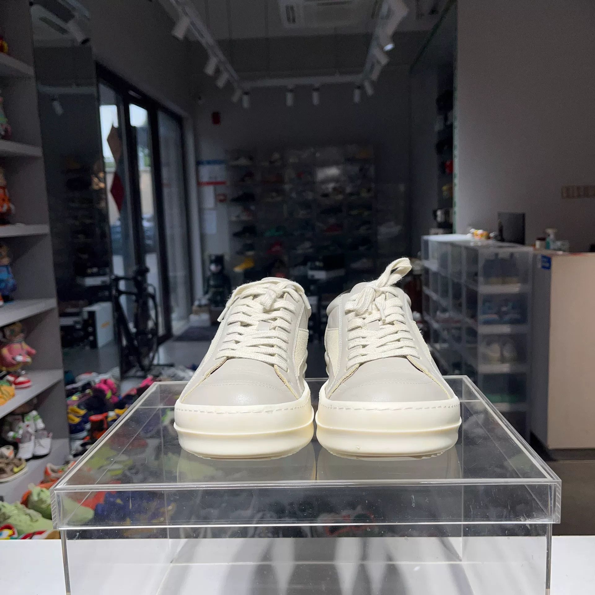 Rick Owens Rick Owens Lowtop Sneakers 9 Men Size US 9 / EU 42 - 2 Thumbnail