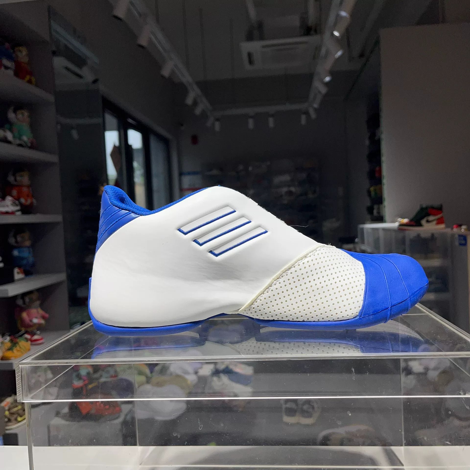 Adidas Adidas Blue Lowtop Sneakers 10 Men Size US 10 / EU 43 - 3 Thumbnail