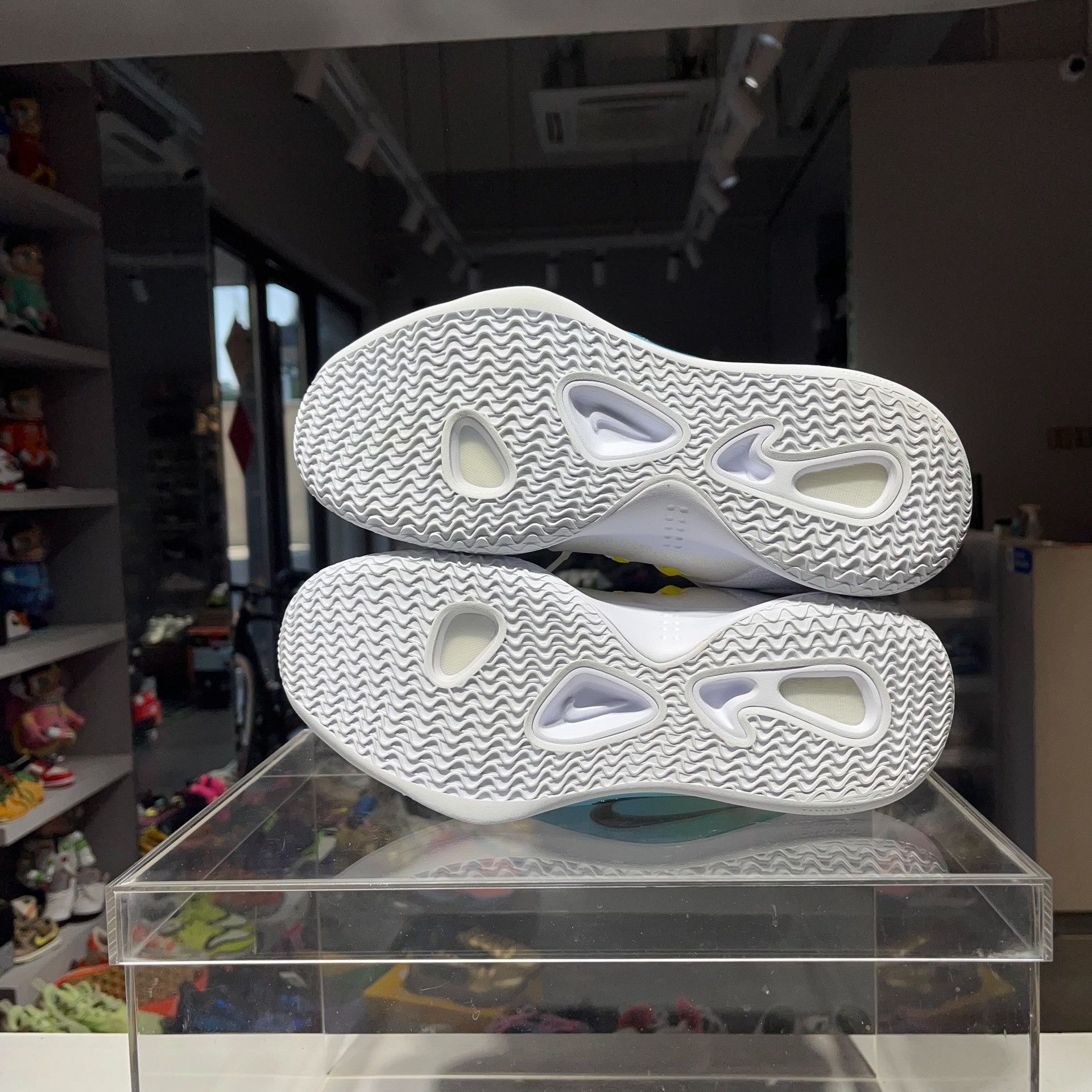 Nike Nike DUNK White Lowtop Sneakers 10 Men Size US 10 / EU 43 - 7 Thumbnail
