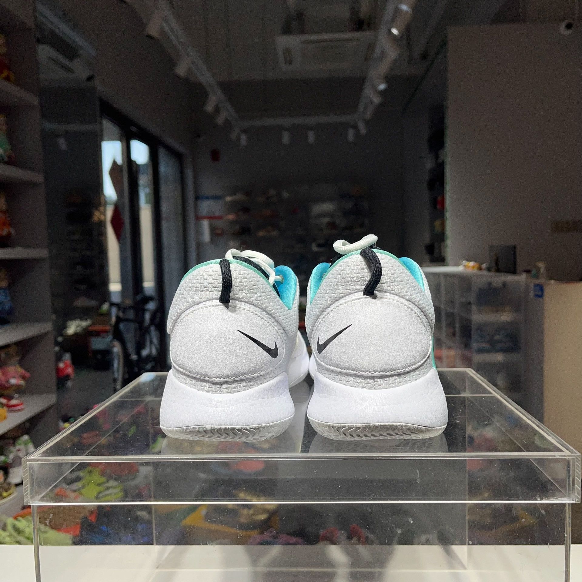 Nike Nike DUNK White Lowtop Sneakers 10 Men Size US 10 / EU 43 - 4 Thumbnail