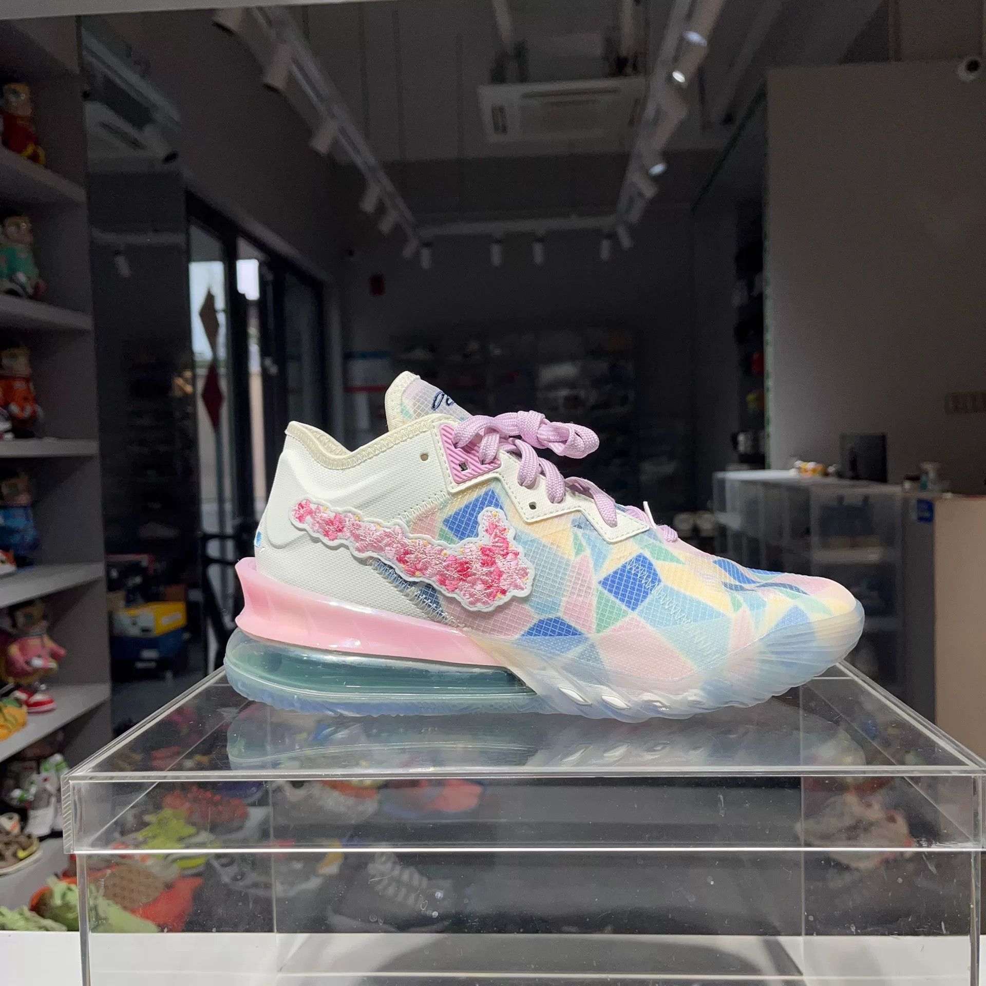 Nike Nike Pink Lowtop Sneakers 42.5 Men Size US 9.5 / EU 42-43 - 5 Thumbnail