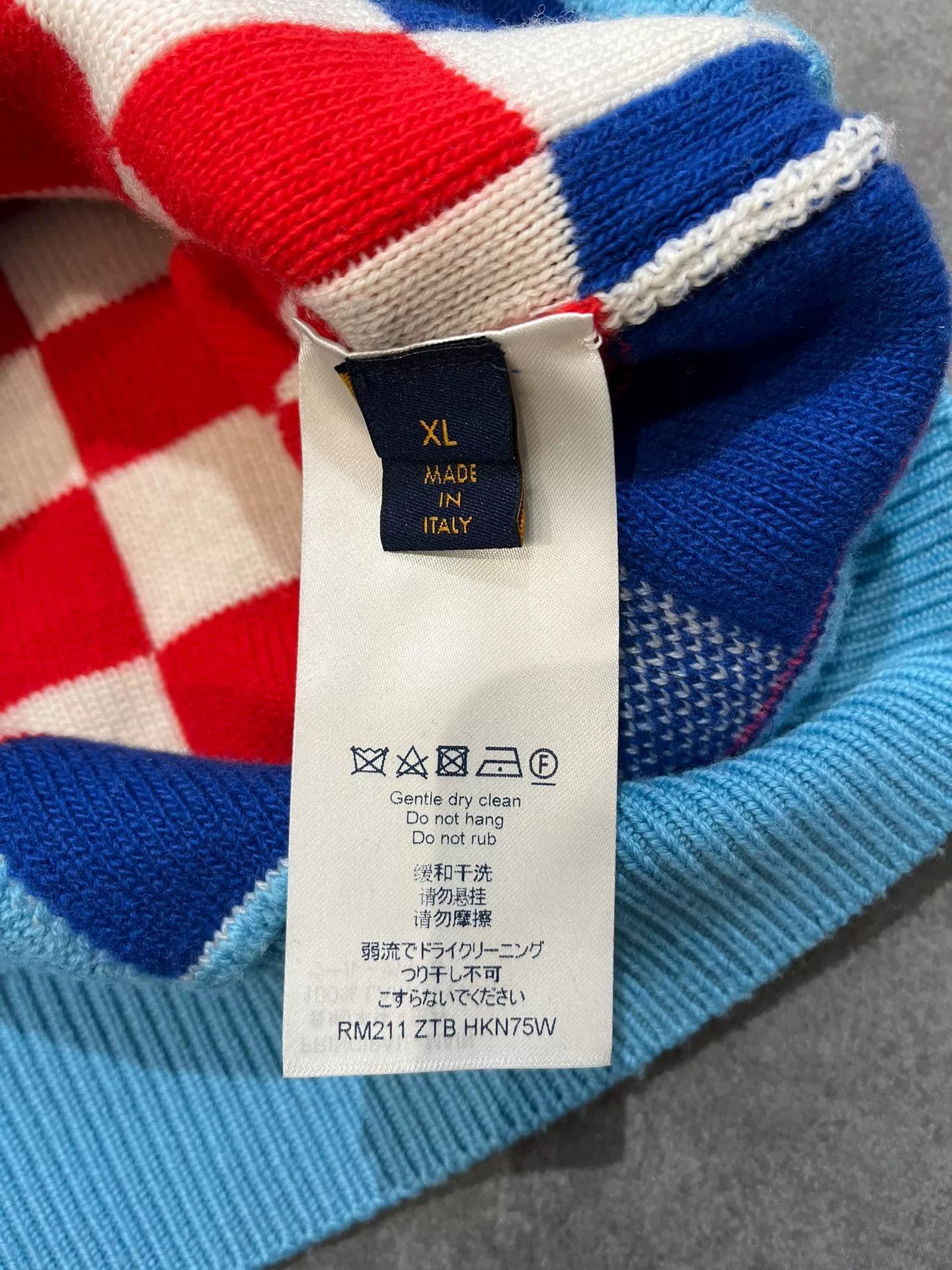 Louis Vuitton Louis Vuitton Retro Plaid Blue Sweater xl Men Size US XL / EU 56 / 4 - 2 Thumbnail