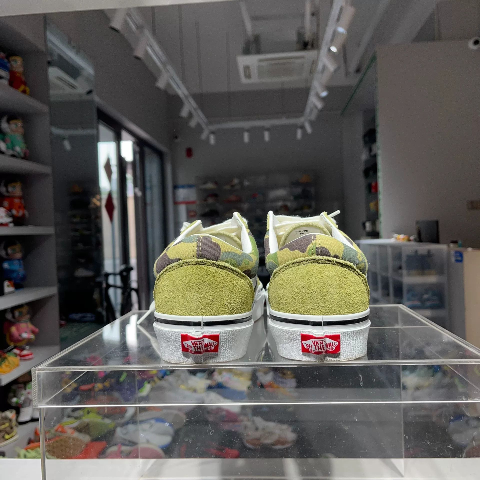 Vans Vans Collab Lowtop Sneakers 9.5 Men Size US 9.5 / EU 42-43 - 4 Thumbnail