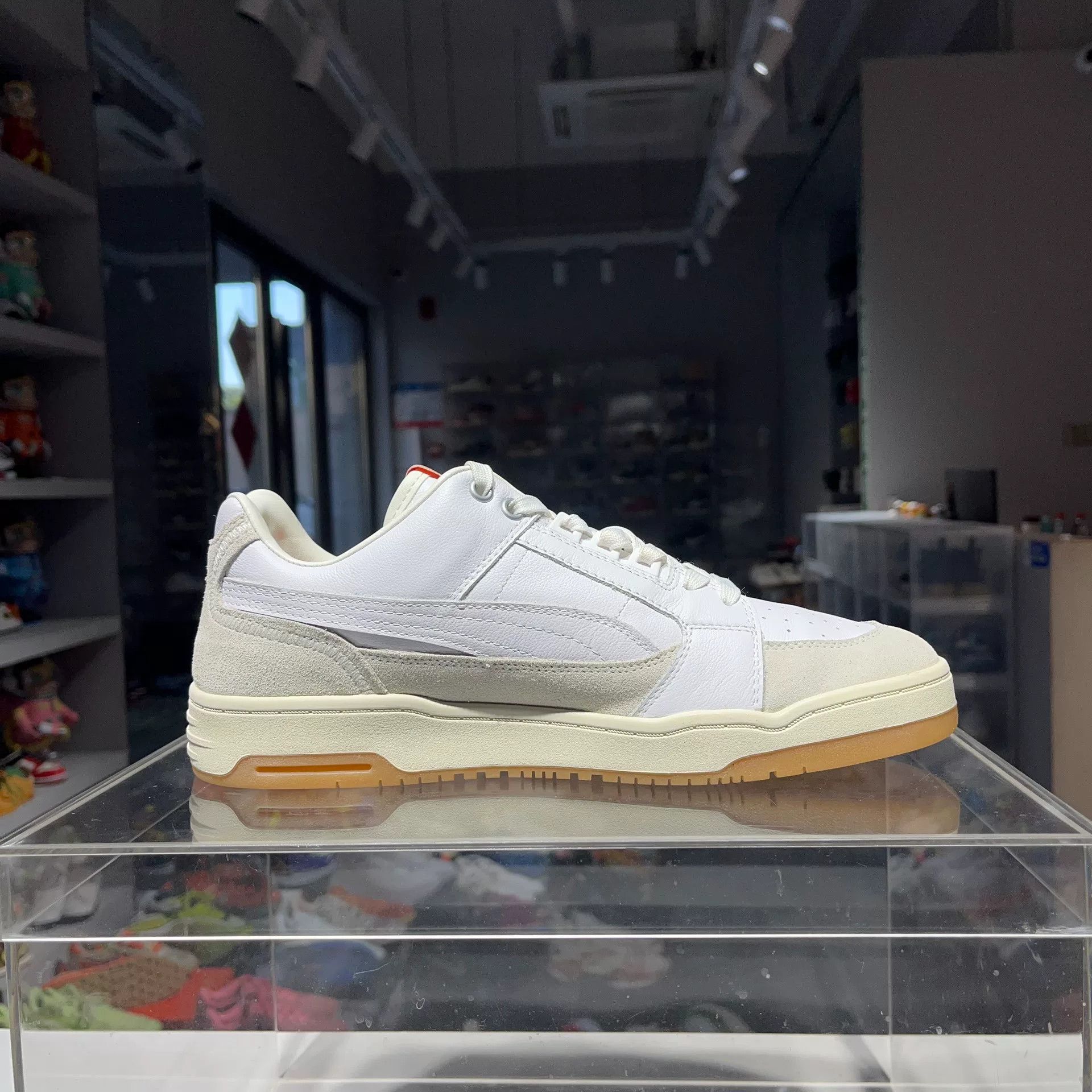 Puma Puma White Lowtop Sneakers 9.5 Men Size US 9.5 / EU 42-43 - 4 Thumbnail