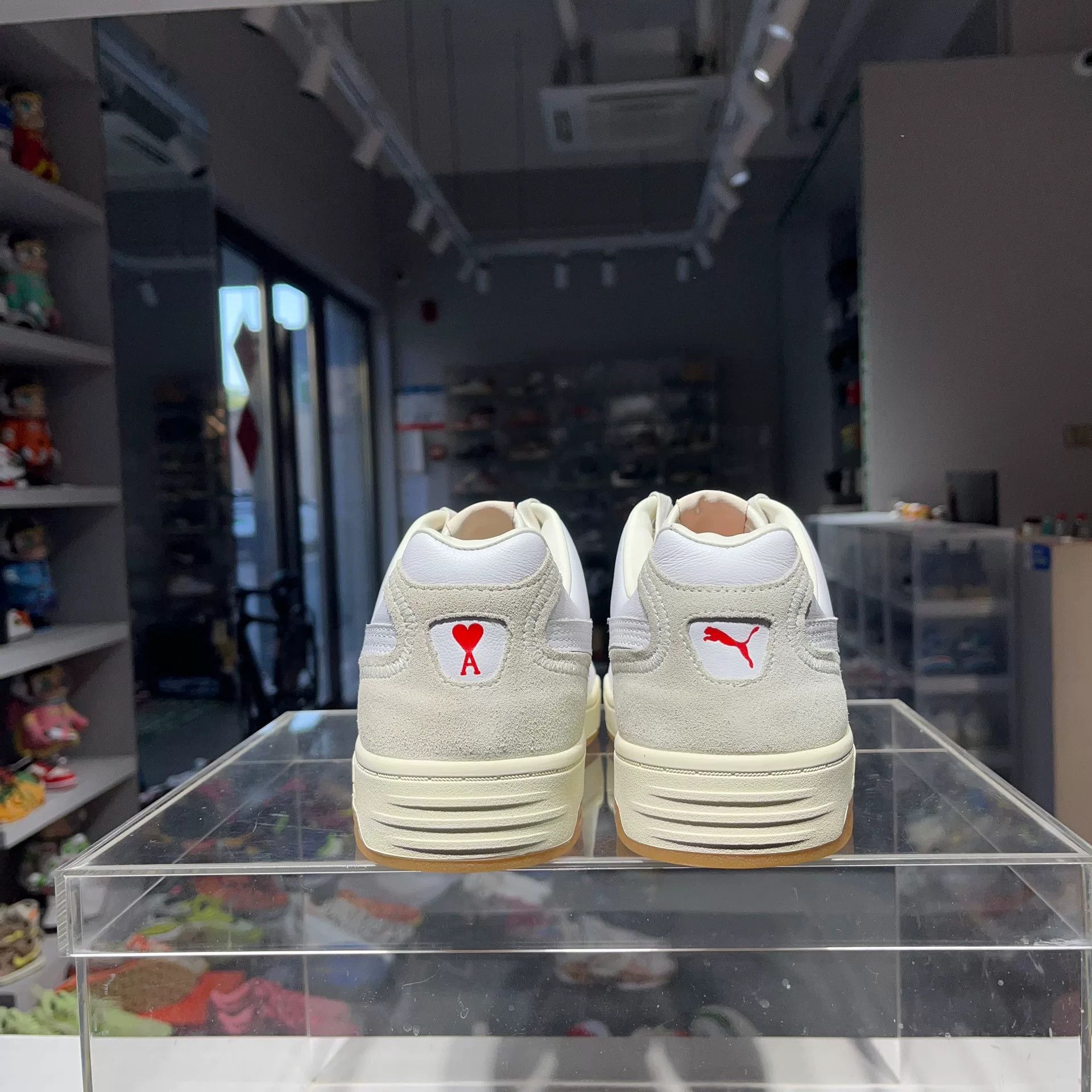 Puma Puma White Lowtop Sneakers 9.5 Men Size US 9.5 / EU 42-43 - 3 Thumbnail