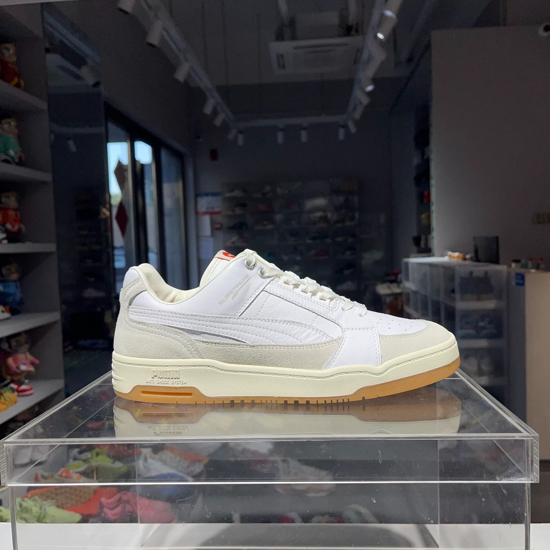 Puma Puma White Lowtop Sneakers 9.5 Men Size US 9.5 / EU 42-43 - 5 Thumbnail