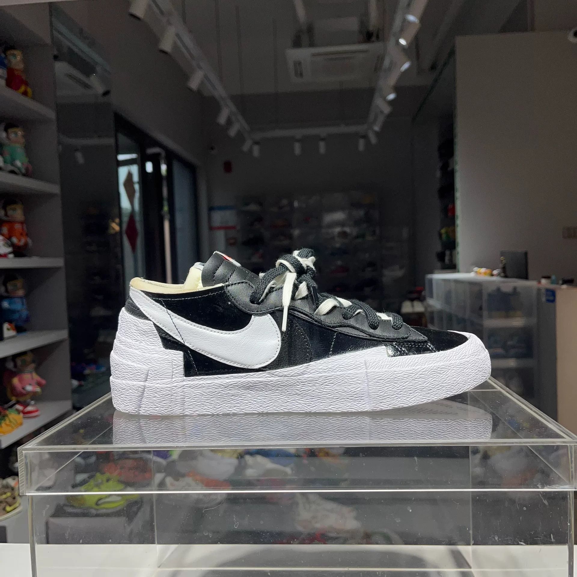 Sacai Sacai Black Lowtop Sneakers 43 Men Size US 10 / EU 43 - 5 Thumbnail