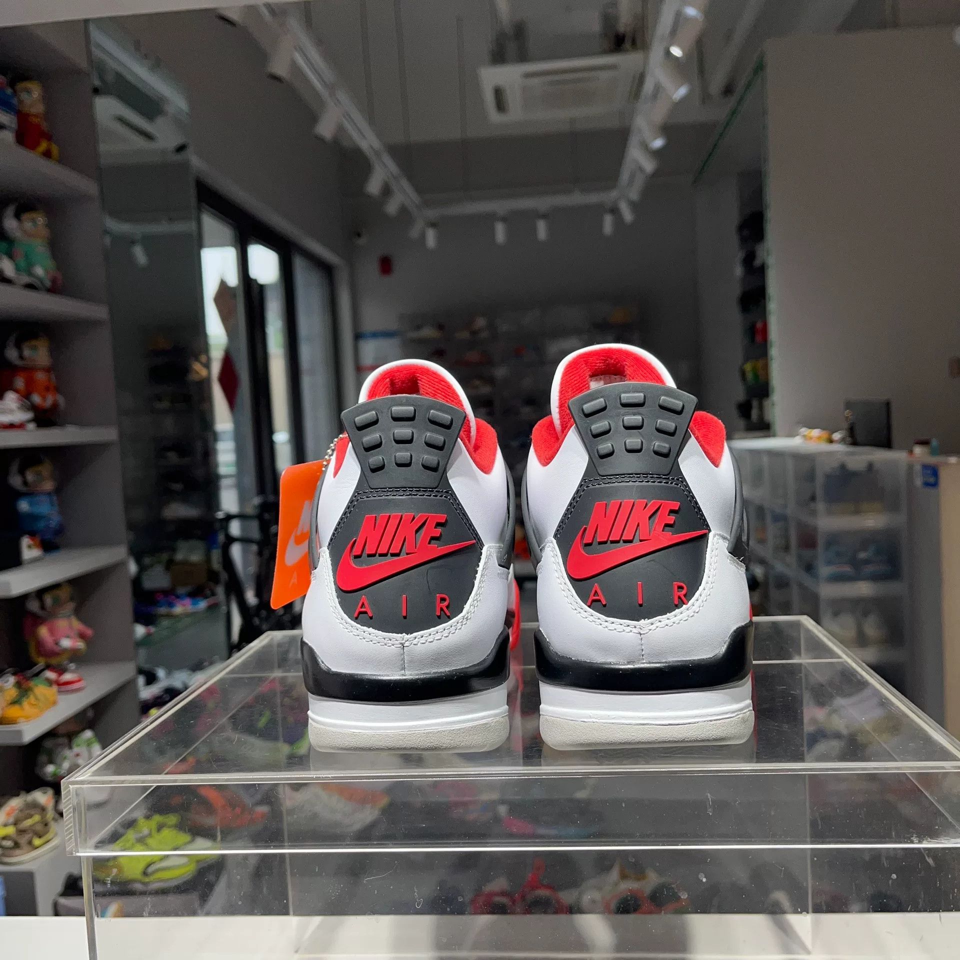 Nike Nike Red Lowtop Sneakers 43 Men Size US 10 / EU 43 - 4 Thumbnail