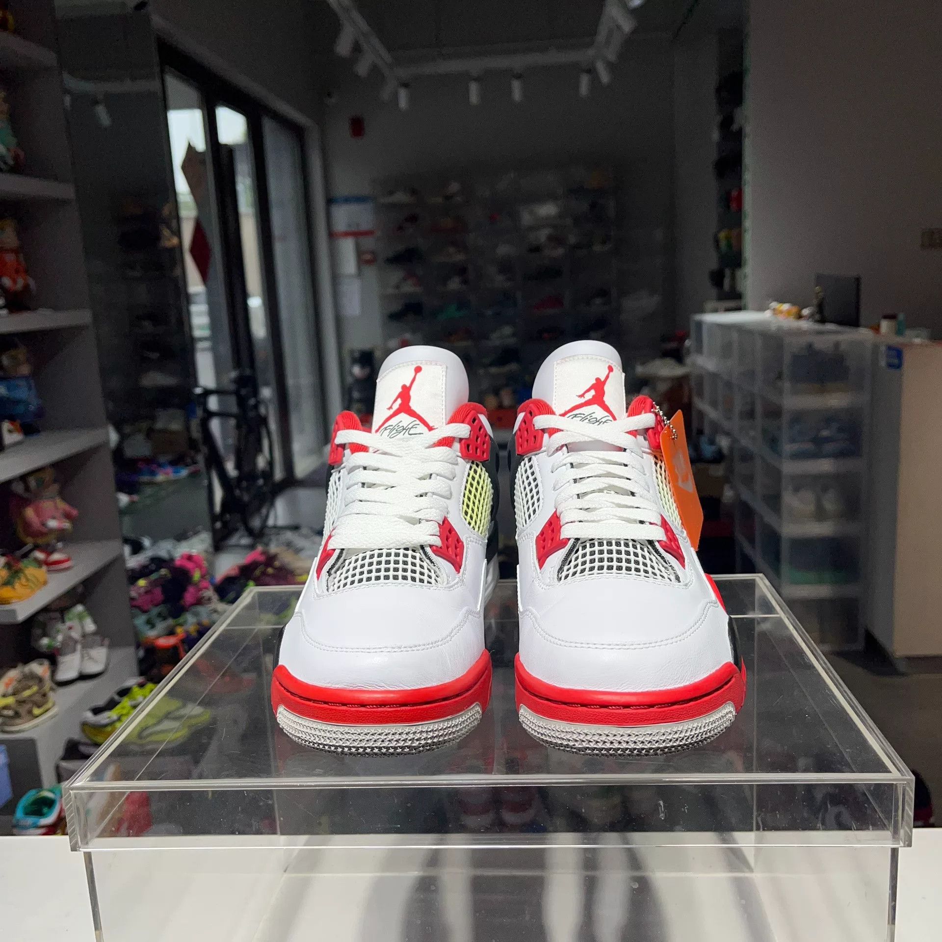 Nike Nike Red Lowtop Sneakers 43 Men Size US 10 / EU 43 - 2 Thumbnail
