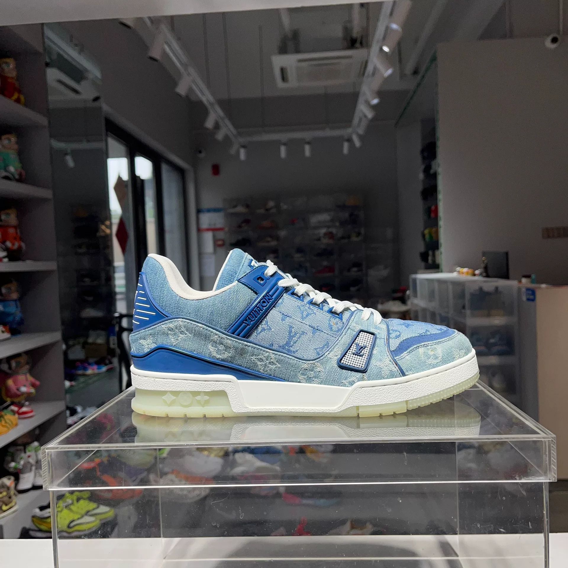 Louis Vuitton Louis Vuitton Training Denim Lowtop Sneakers 8 Men Size US 8 / EU 41 - 5 Thumbnail