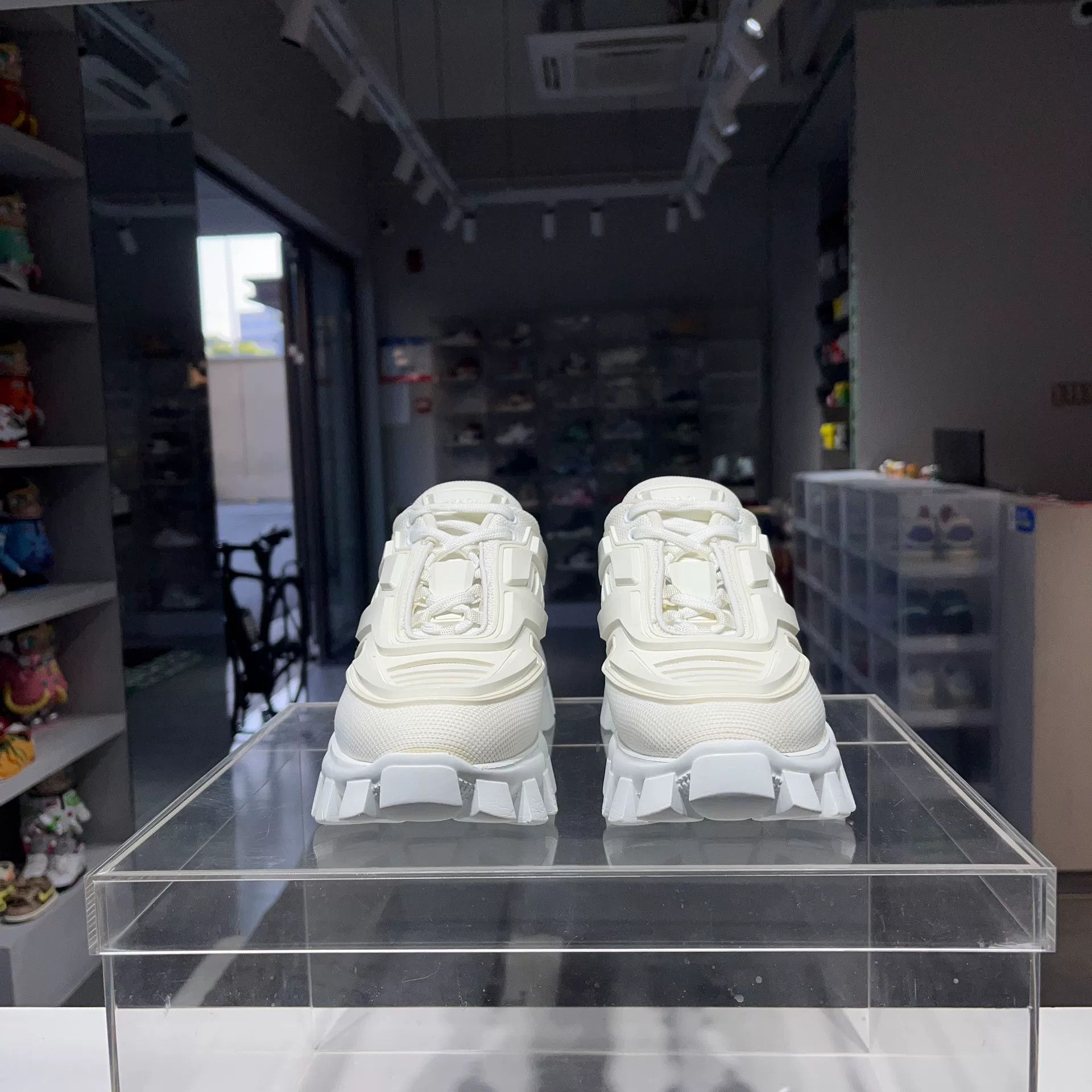 Prada Prada White Lowtop Sneakers it_34-5 Women Size US 4.5 / IT 34.5 - 2 Thumbnail