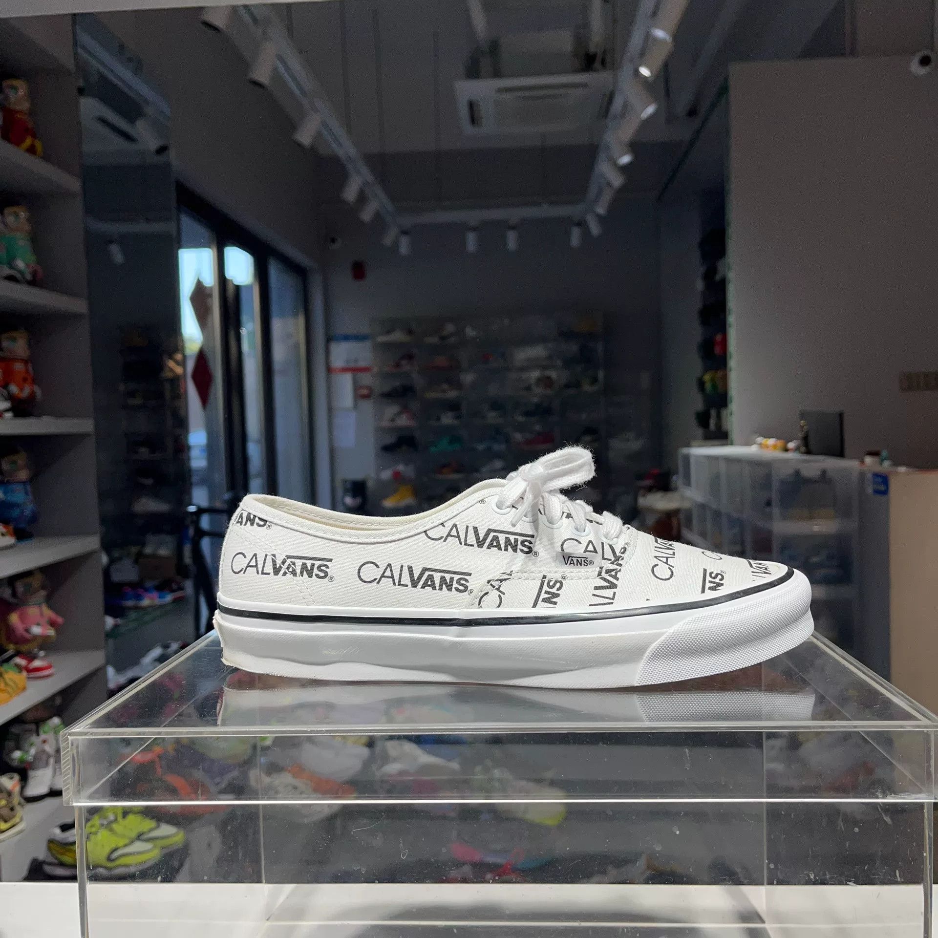 Vans Vans Lowtop Sneakers 9.5 Men Size US 9.5 / EU 42-43 - 5 Thumbnail