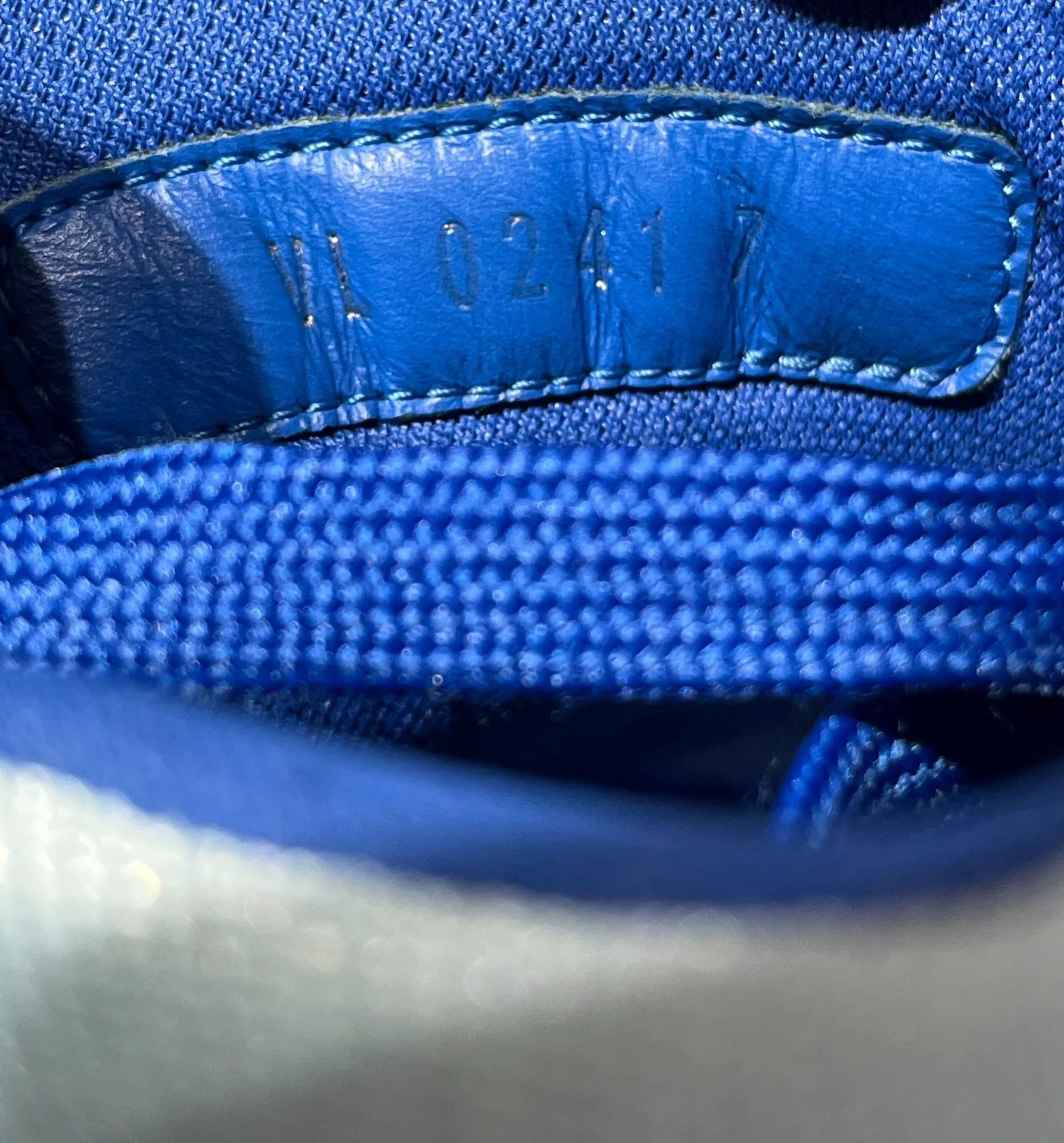 Louis Vuitton Louis Vuitton Training Blue Lowtop Sneakers 8 Men Size US 8 / EU 41 - 8 Thumbnail