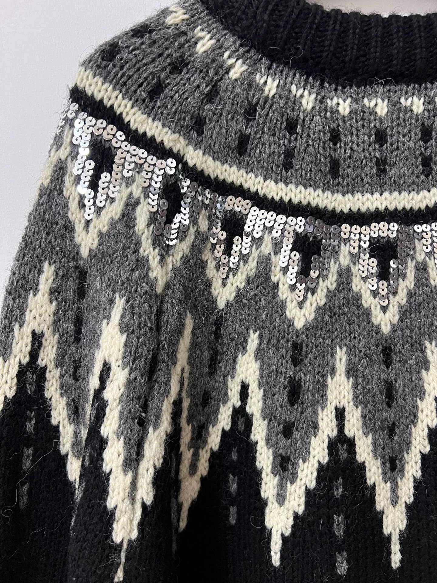 Saint Laurent Paris Saint Laurent Sequin Patterned Sweater Size M / US 6-8 / IT 42-44 - 5 Thumbnail