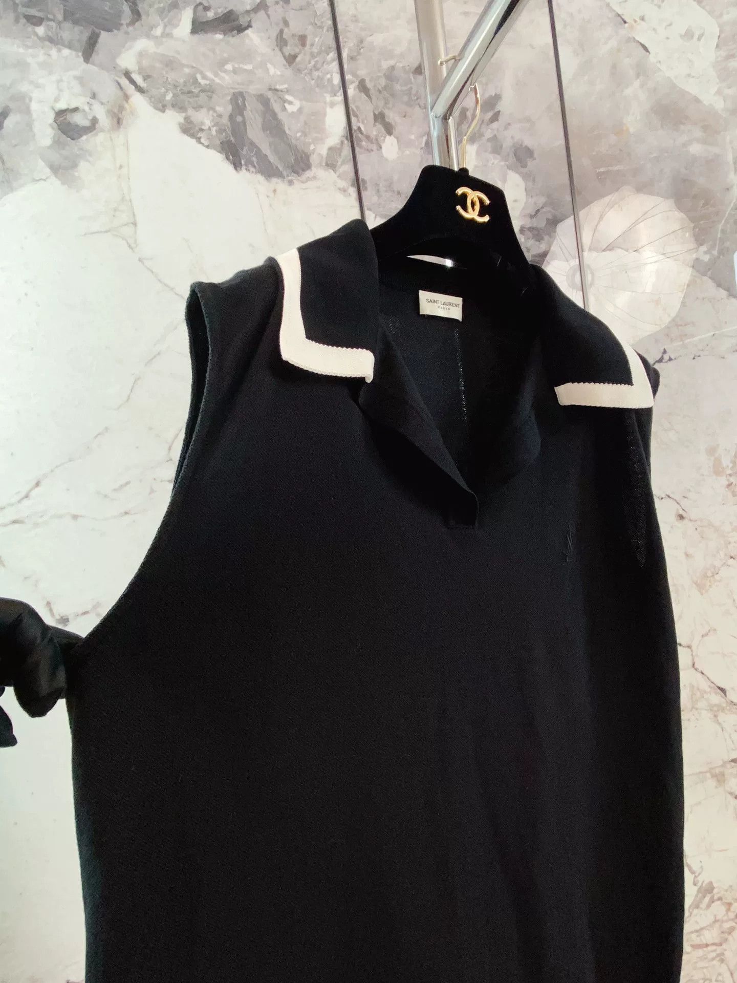 Saint Laurent Paris Saint Laurent YSL Black Sleeveless Polo Top Size M / US 6-8 / IT 42-44 - 5 Thumbnail