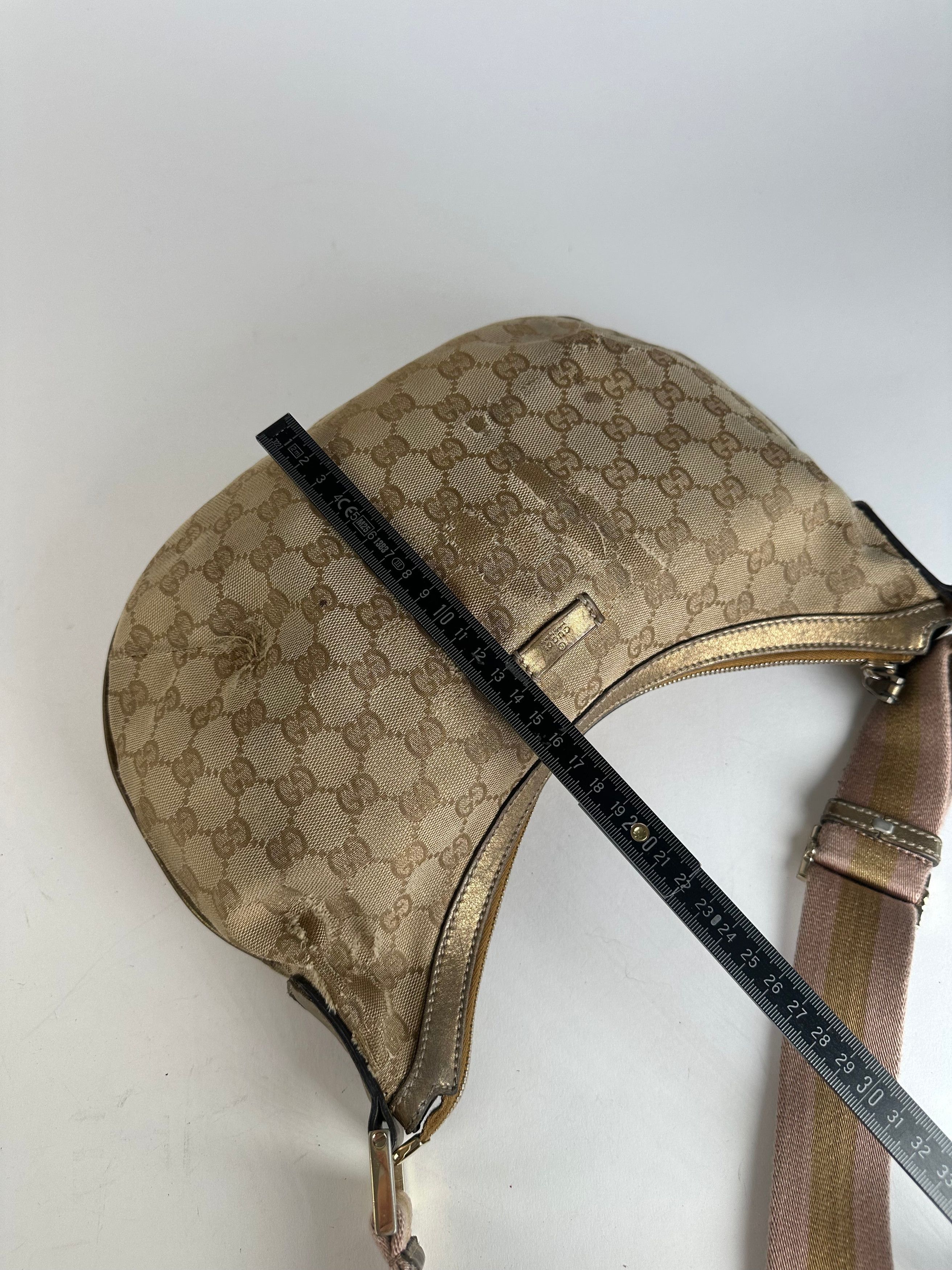 Gucci Vintage Croissant Canvas Monogram Multiway Bag Gold Beige Size ONE SIZE - 10 Thumbnail