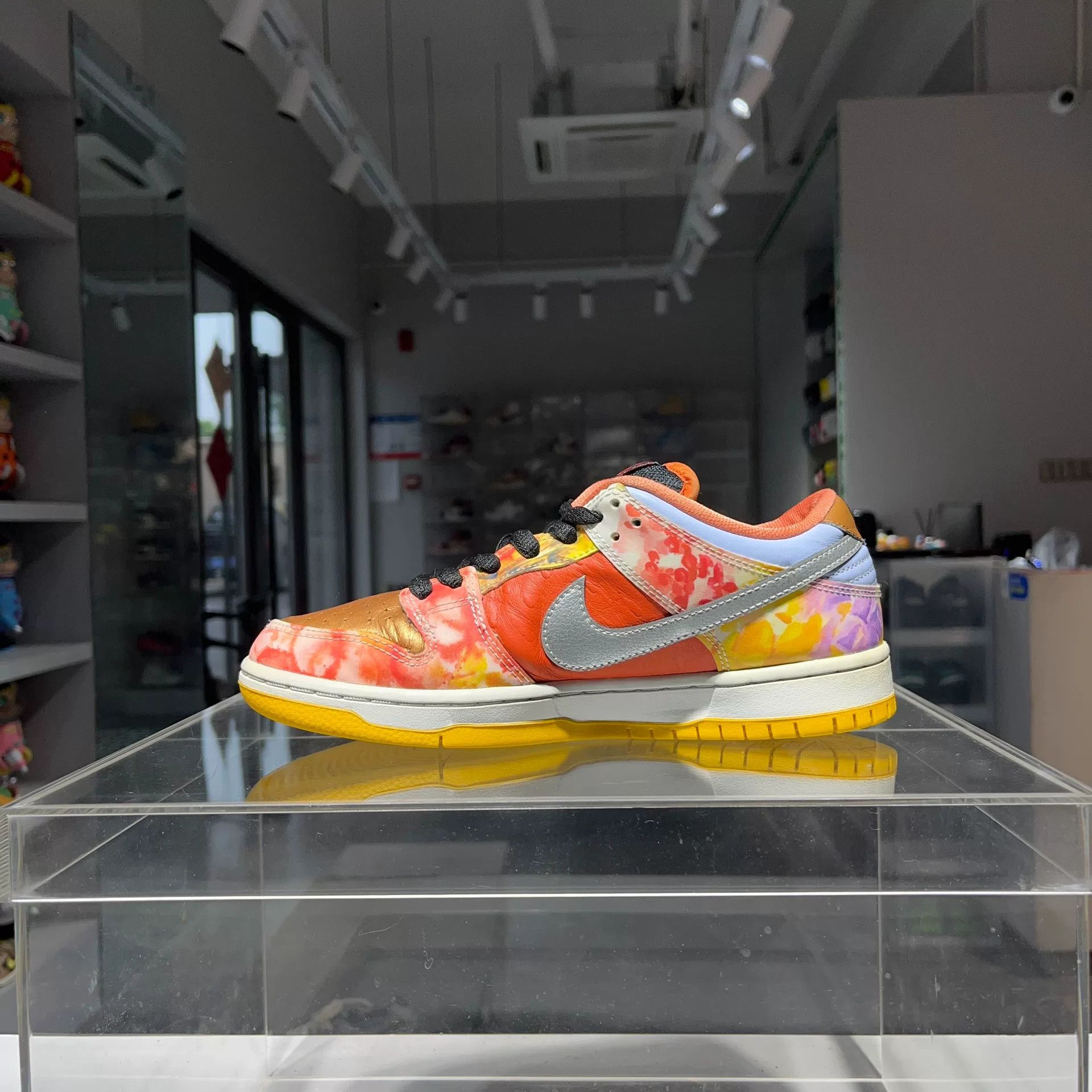 Nike Nike DUNK Lowtop Sneakers 5.5 Men Size US 5.5 / EU 38 - 6 Thumbnail