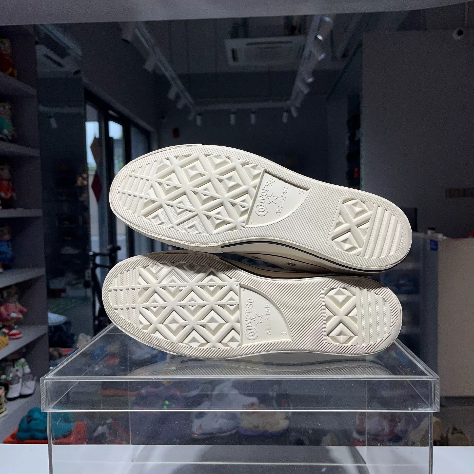 Fear of God Fear of God Collab Lowtop Sneakers 9.5 Men Size US 9.5 / EU 42-43 - 7 Thumbnail