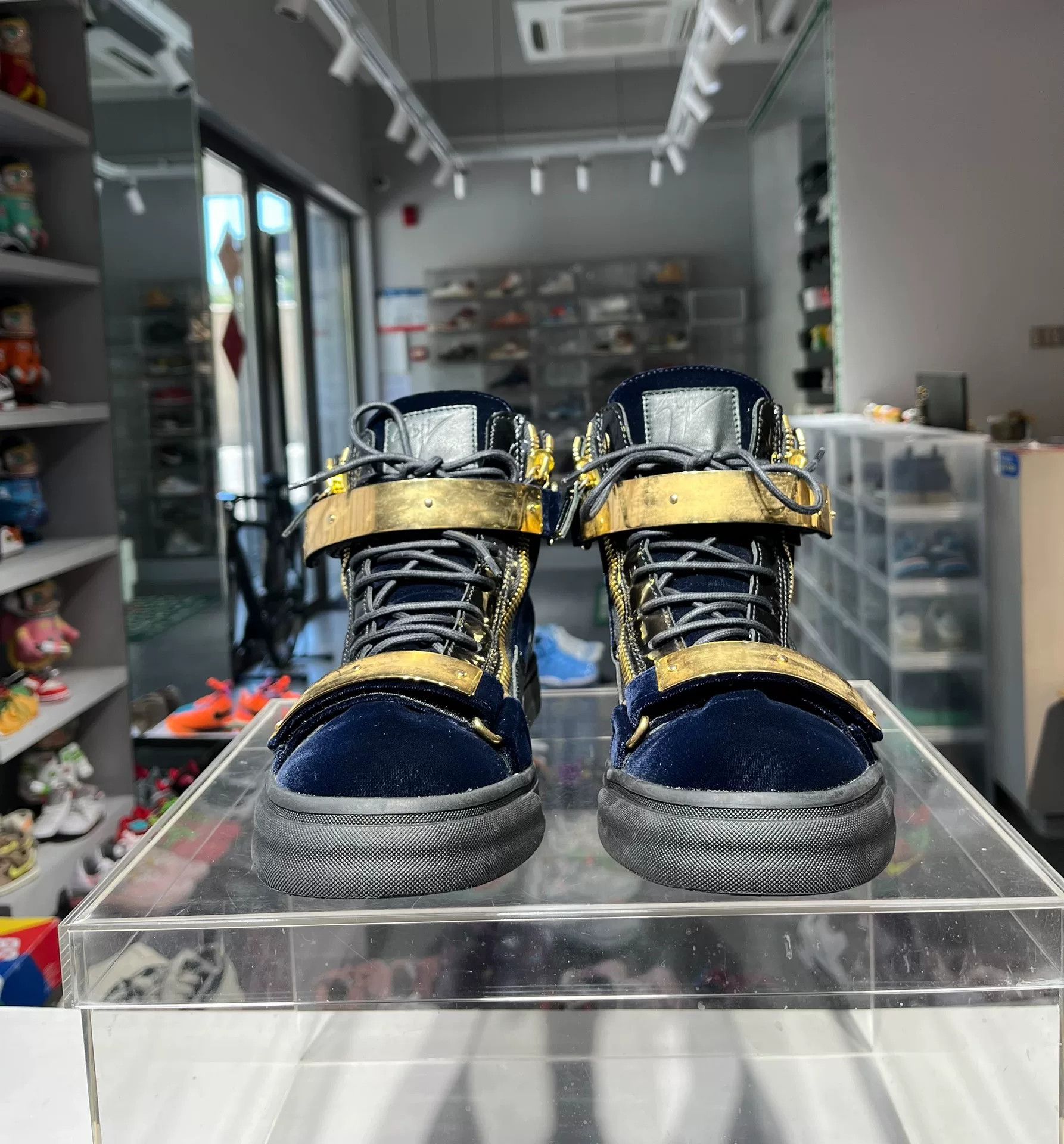 Giuseppe Zanotti Giuseppe Zanotti Velvet Gold Hitop Sneakers 8.5 Men Size US 8.5 / EU 41-42 - 2 Thumbnail