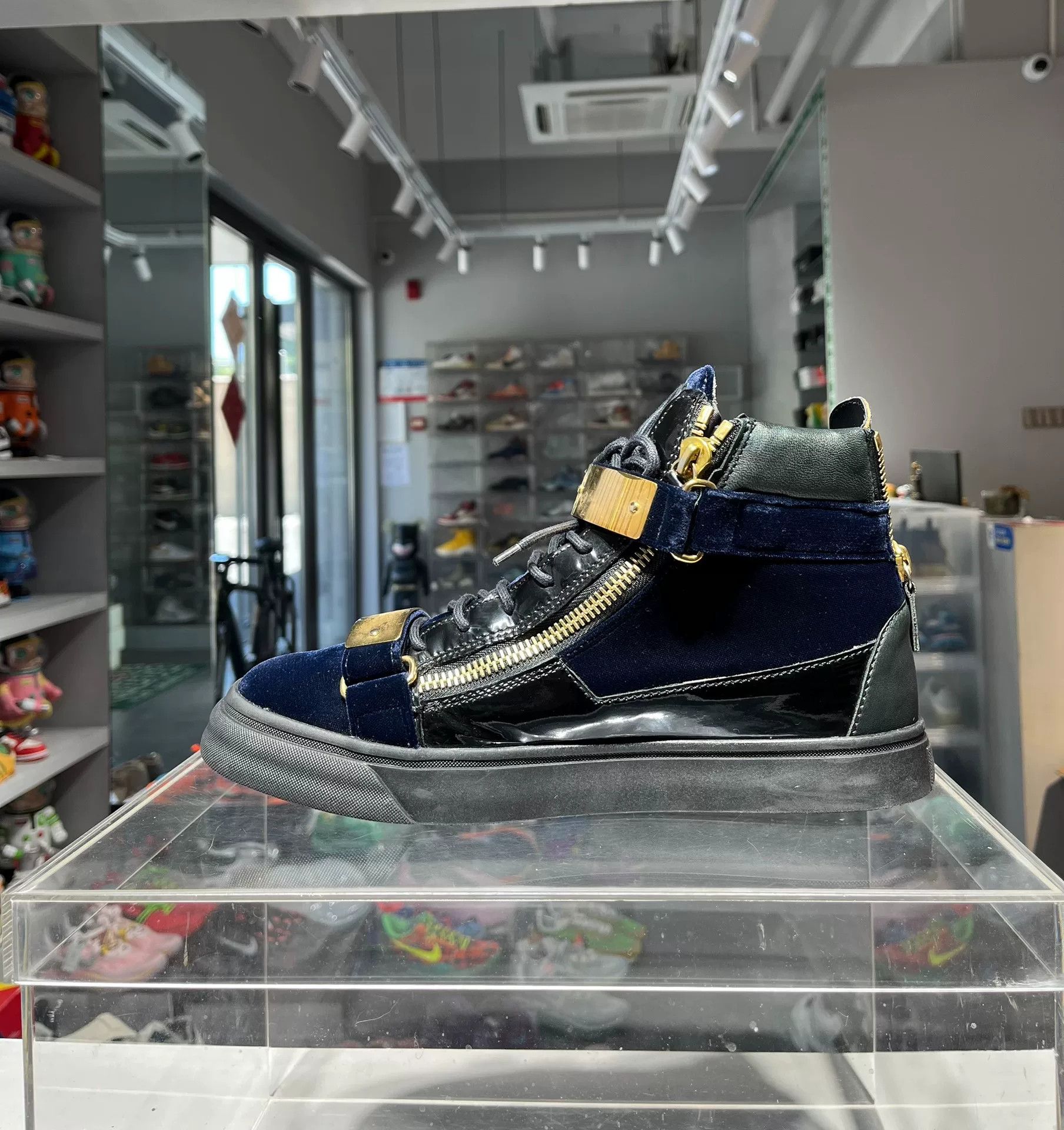 Giuseppe Zanotti Giuseppe Zanotti Velvet Gold Hitop Sneakers 8.5 Men Size US 8.5 / EU 41-42 - 5 Thumbnail