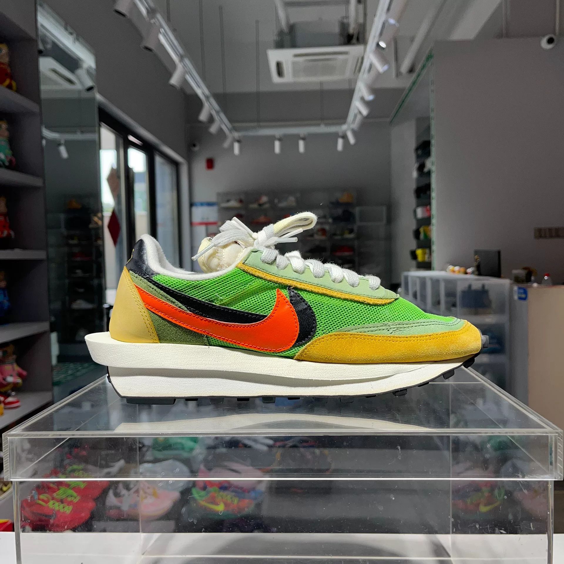 Sacai Sacai Yellow Lowtop Sneakers 10 Men Size US 10 / EU 43 - 3 Thumbnail