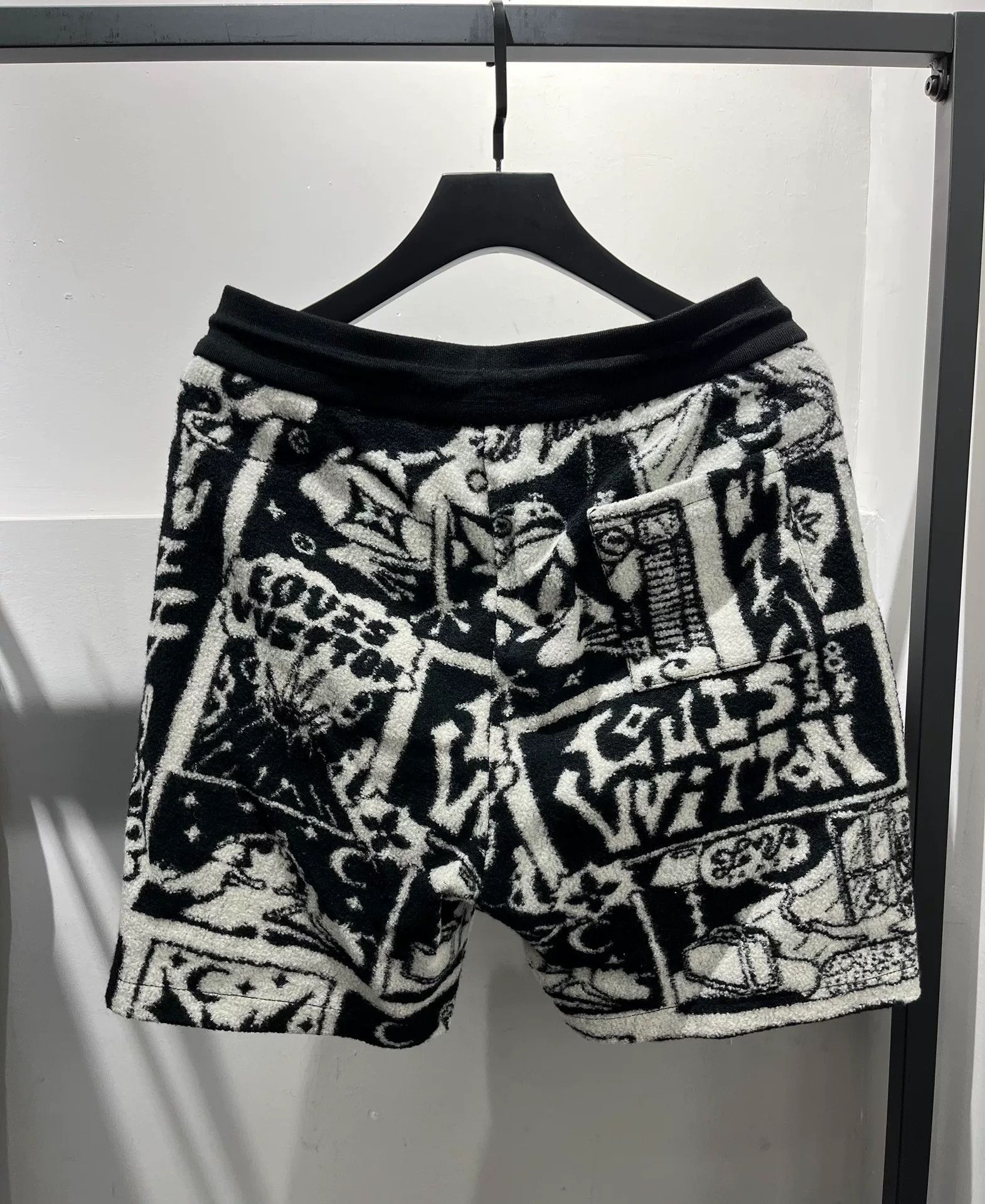 Louis Vuitton Louis Vuitton Wool Shorts 32 Men Size US 32 / EU 48 - 2 Thumbnail