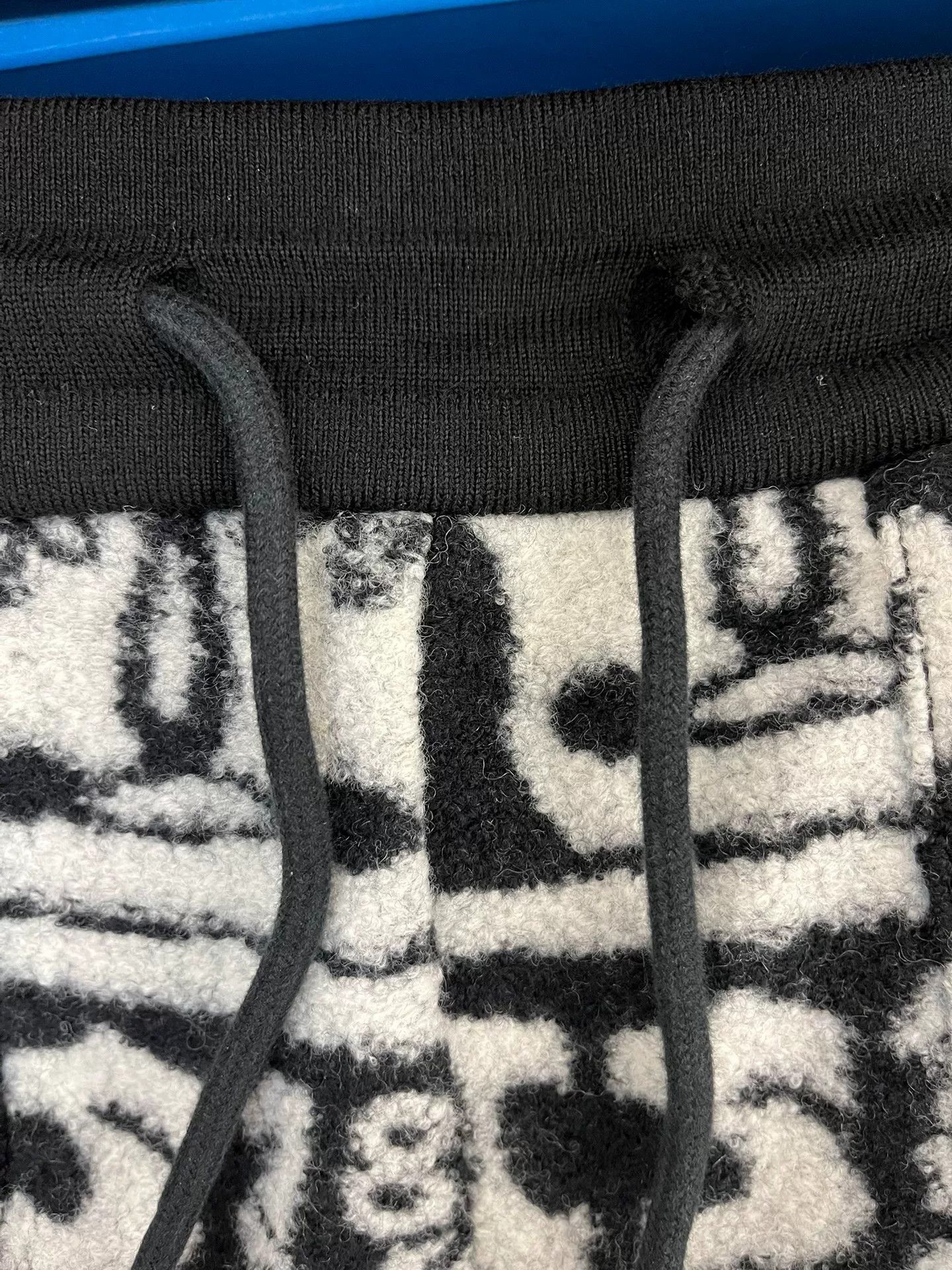 Louis Vuitton Louis Vuitton Wool Shorts 32 Men Size US 32 / EU 48 - 4 Thumbnail