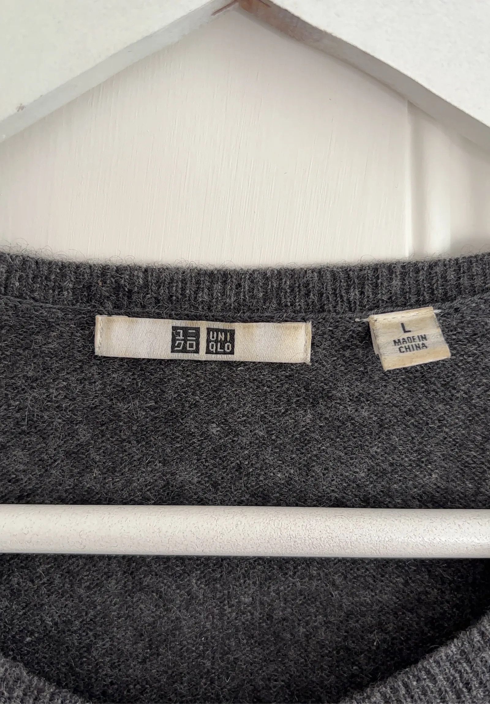 Uniqlo Uniqlo Cardigan Size L / US 10 / IT 46 - 2 Thumbnail