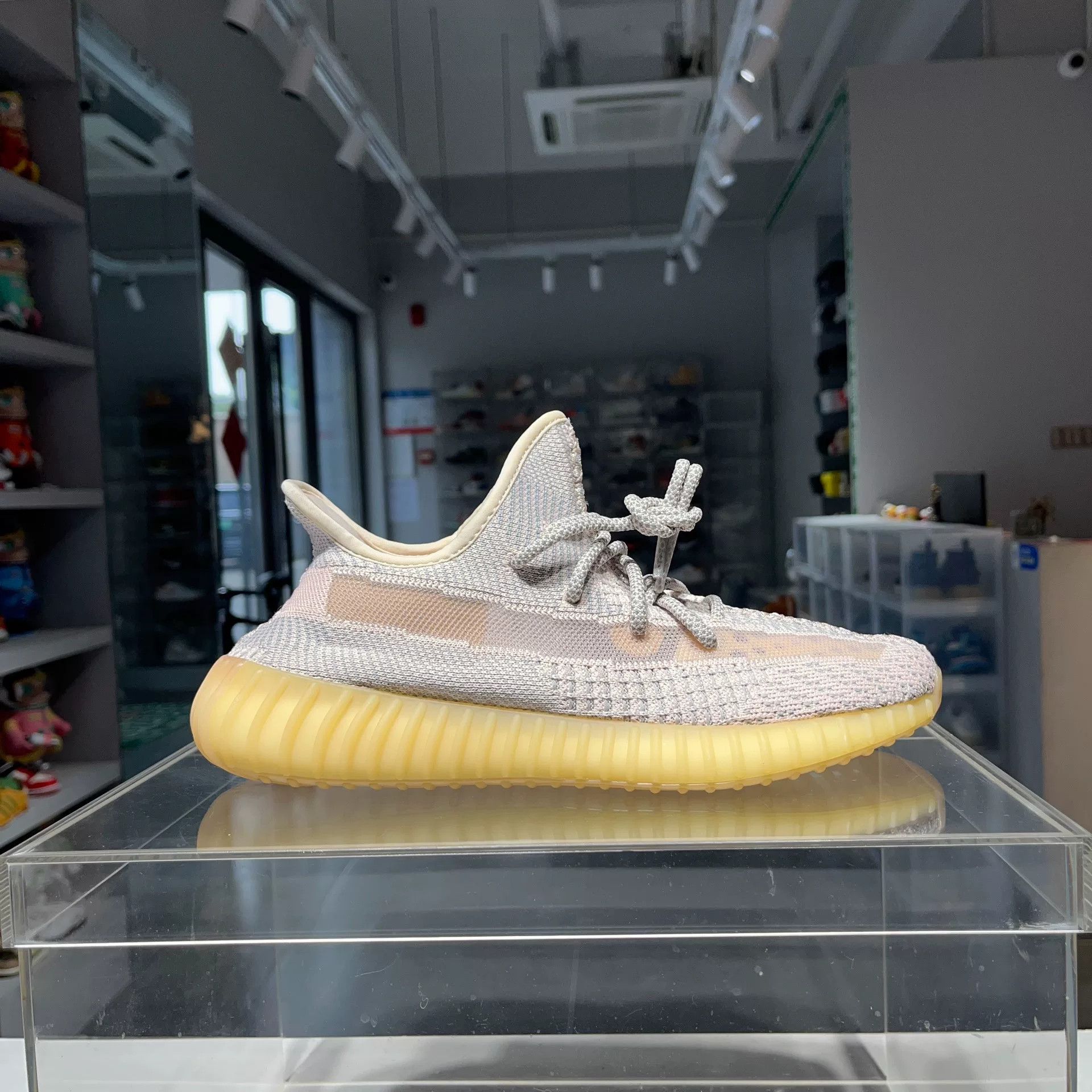 Adidas Adidas YEEZY Pink Lowtop Sneakers 9.5 Men Size US 9.5 / EU 42-43 - 5 Thumbnail