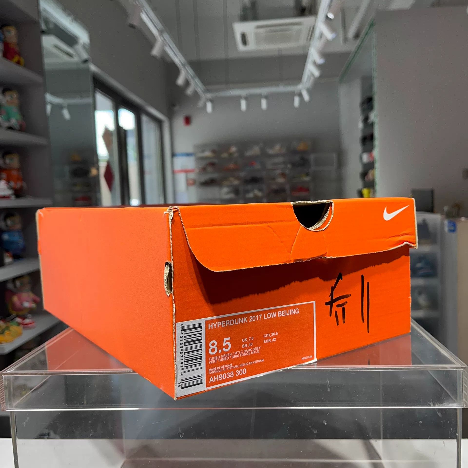 Nike Nike Lowtop Sneakers 9 Men Size US 9 / EU 42 - 9 Thumbnail