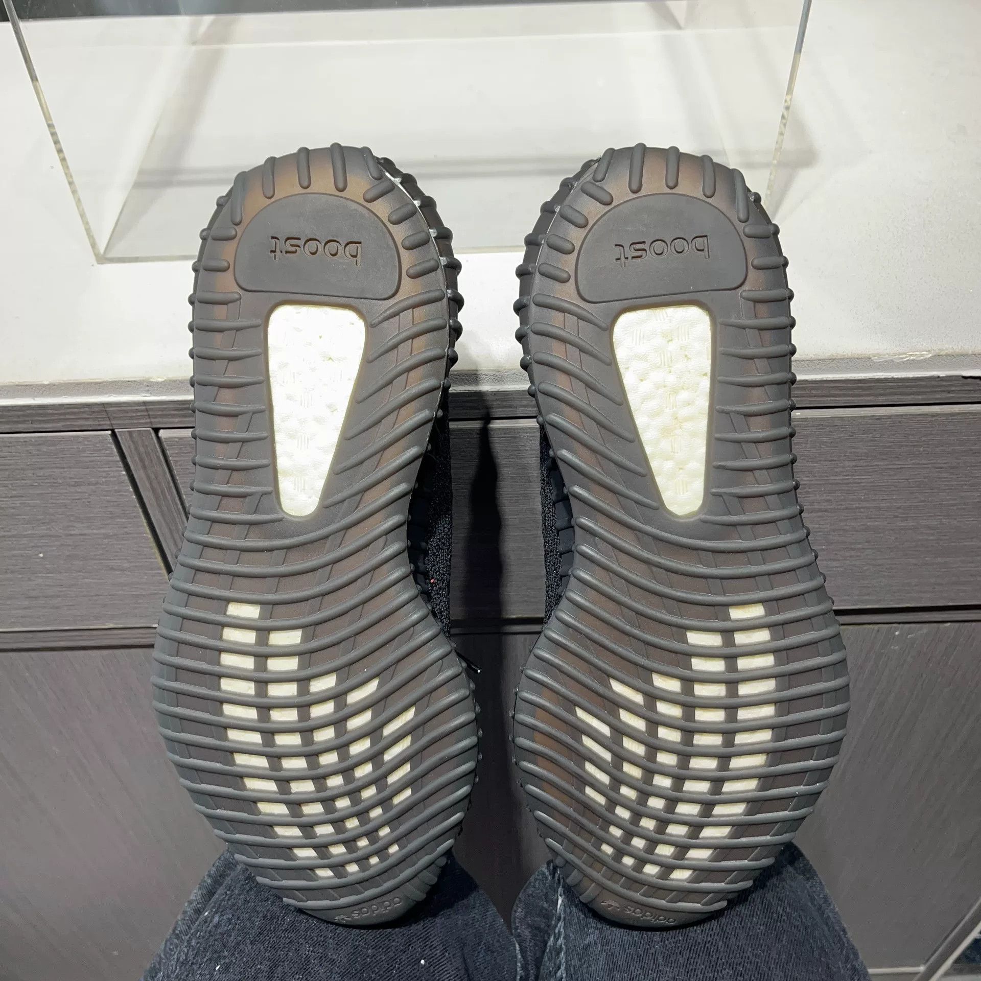 Adidas Adidas YEEZY Pink Lowtop Sneakers 9.5 Men Size US 9.5 / EU 42-43 - 8 Thumbnail