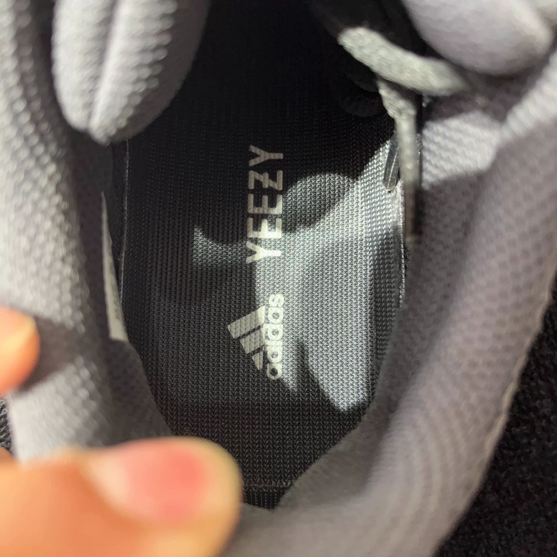 Adidas Adidas YEEZY Black Lowtop Sneakers 5.5 Men Size US 5.5 / EU 38 - 7 Thumbnail