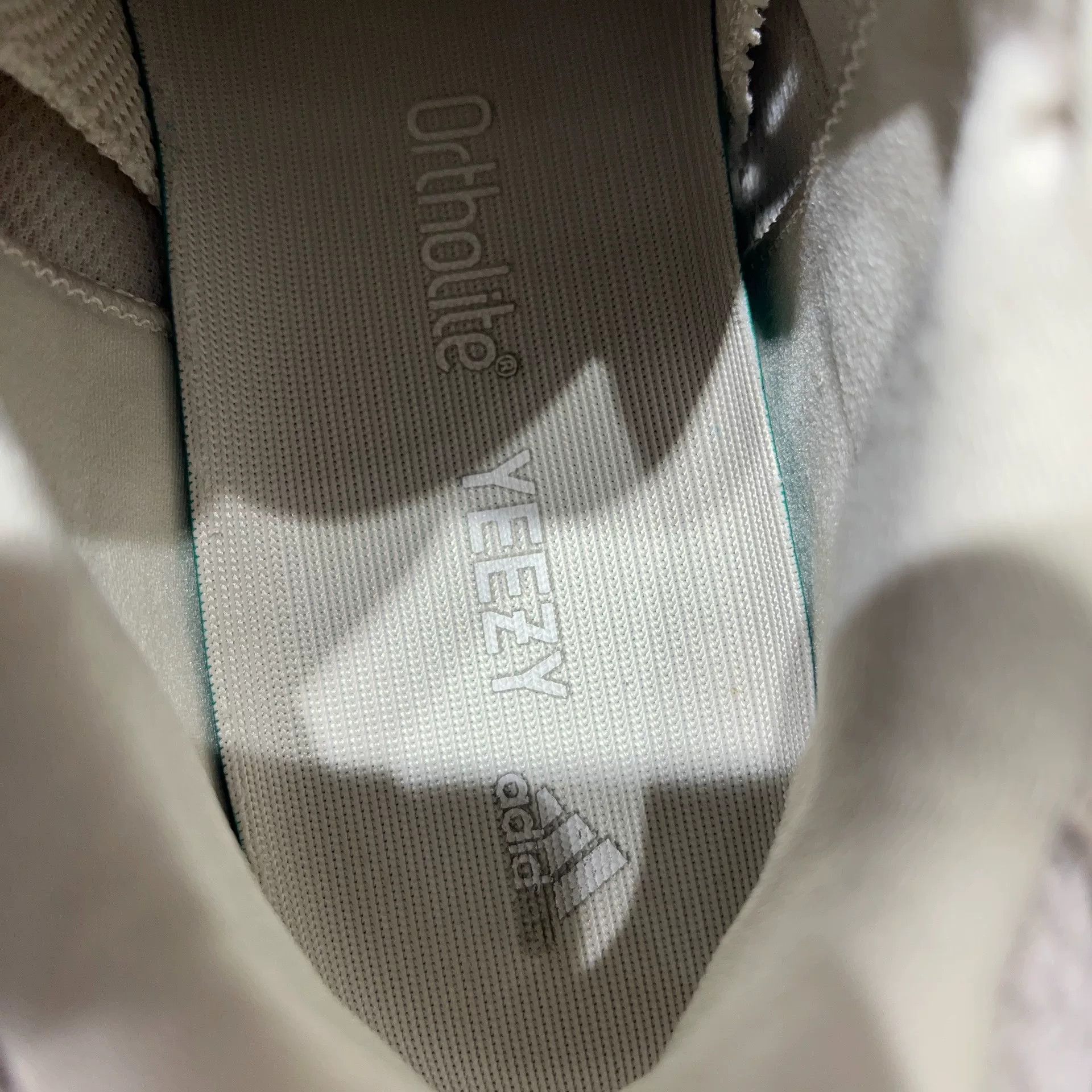 Adidas Adidas YEEZY Lowtop Sneakers 9 Men Size US 9 / EU 42 - 7 Thumbnail