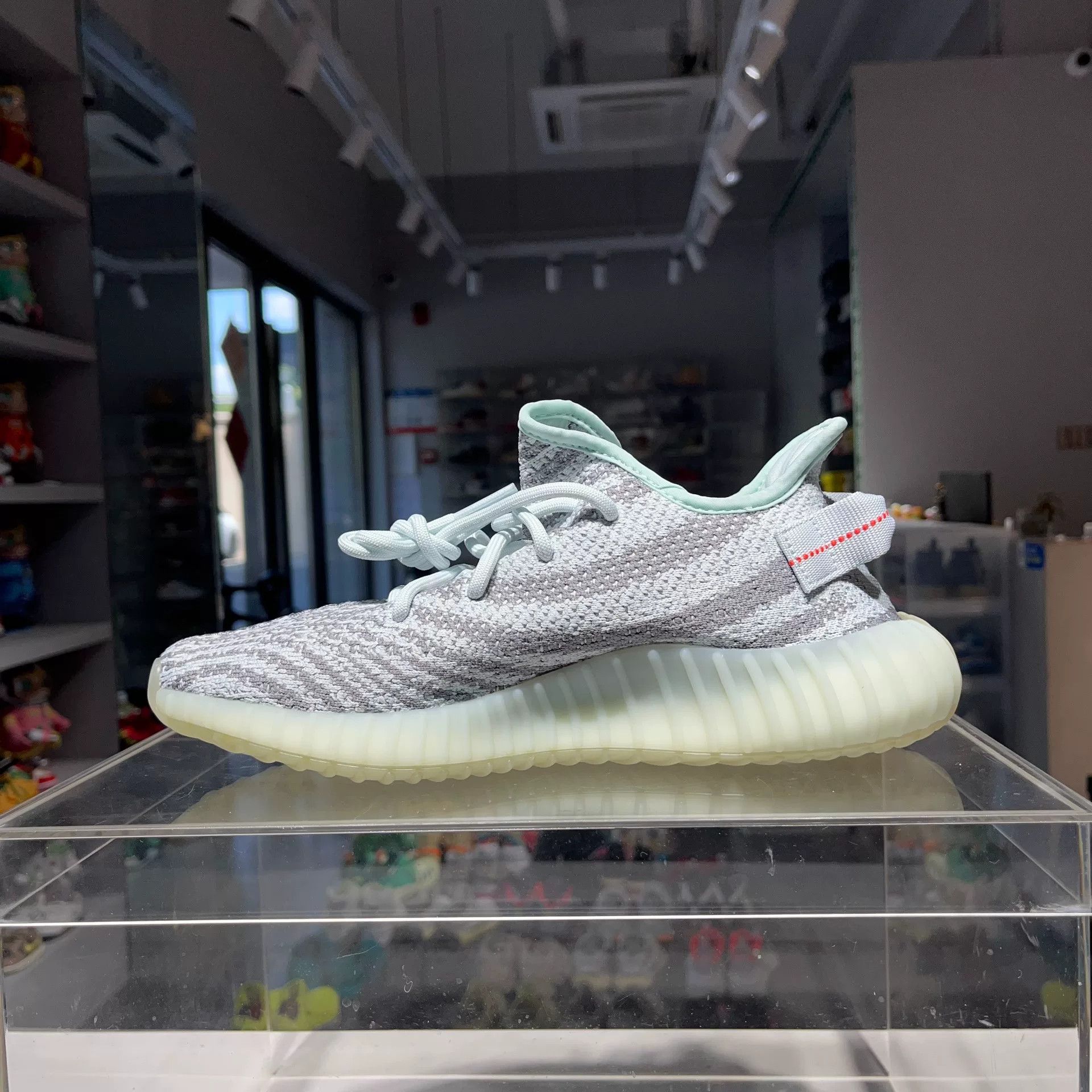 Adidas Adidas YEEZY Blue Lowtop Sneakers 9 Men Size US 9 / EU 42 - 6 Thumbnail