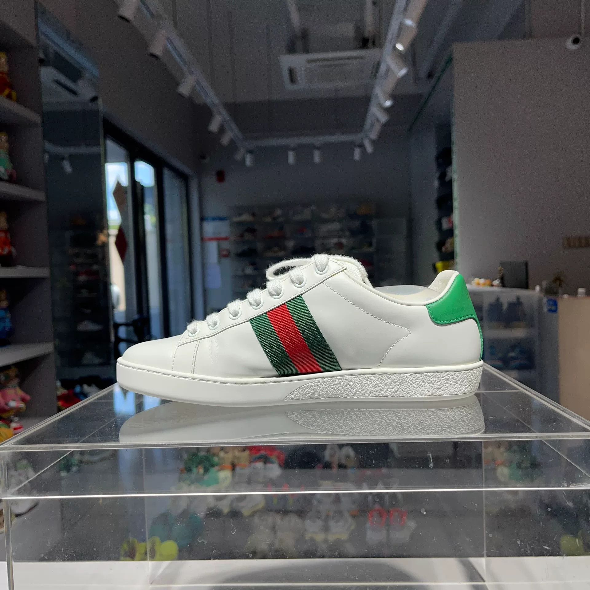 Gucci Gucci Lowtop Sneakers us_7-5 Women Size US 7.5 / IT 37.5 - 6 Thumbnail