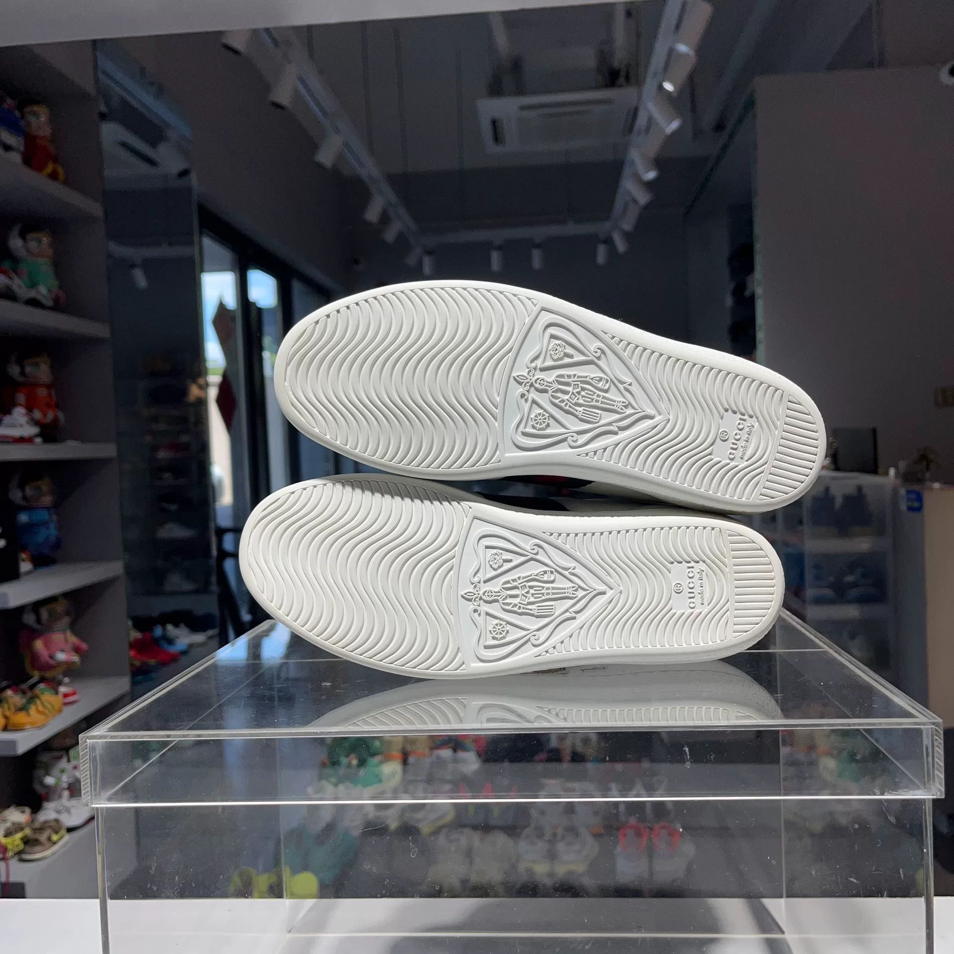 Gucci Gucci Lowtop Sneakers us_7-5 Women Size US 7.5 / IT 37.5 - 7 Thumbnail