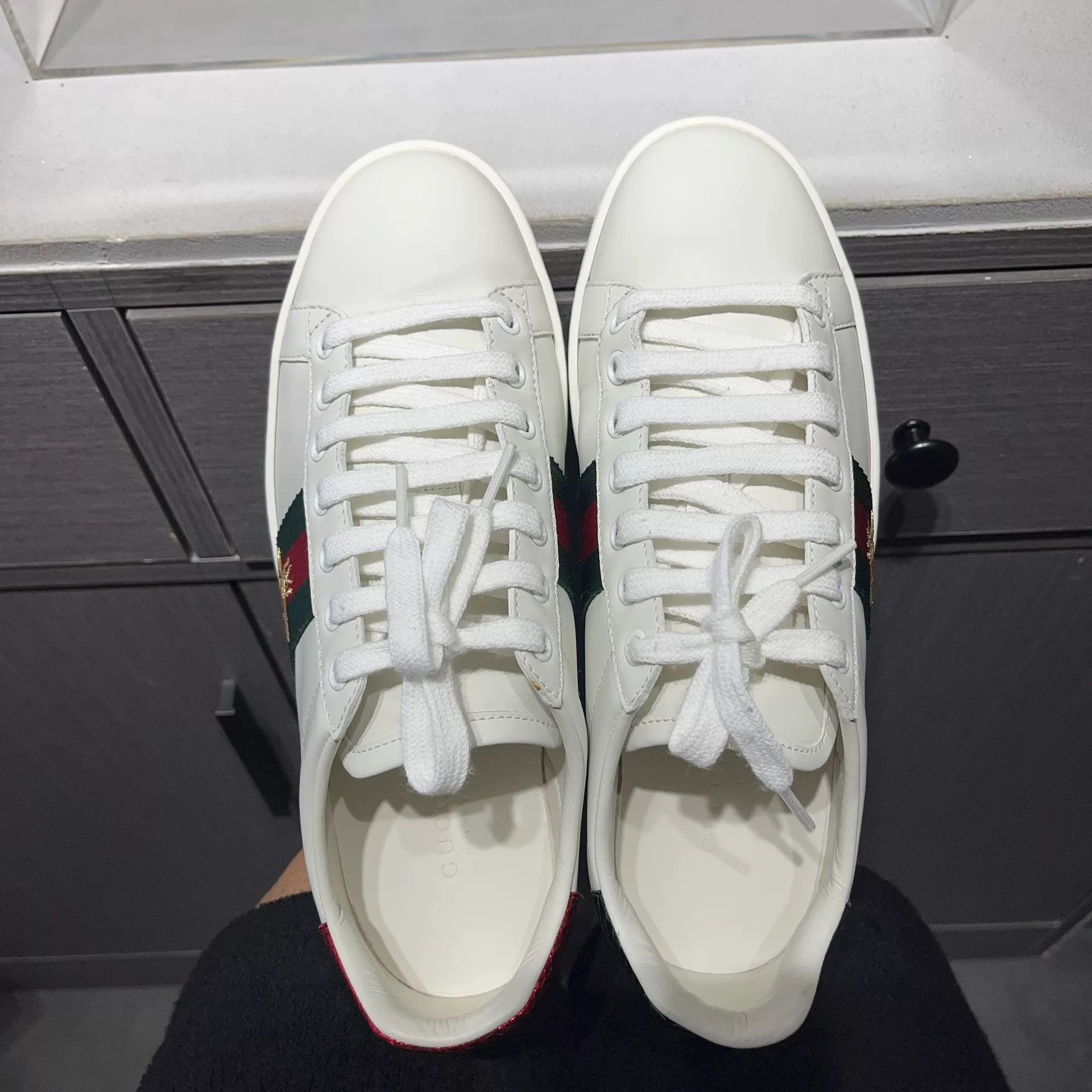Gucci Gucci White Lowtop Sneakers us_7-5 Women Size US 7.5 / IT 37.5 - 8 Thumbnail