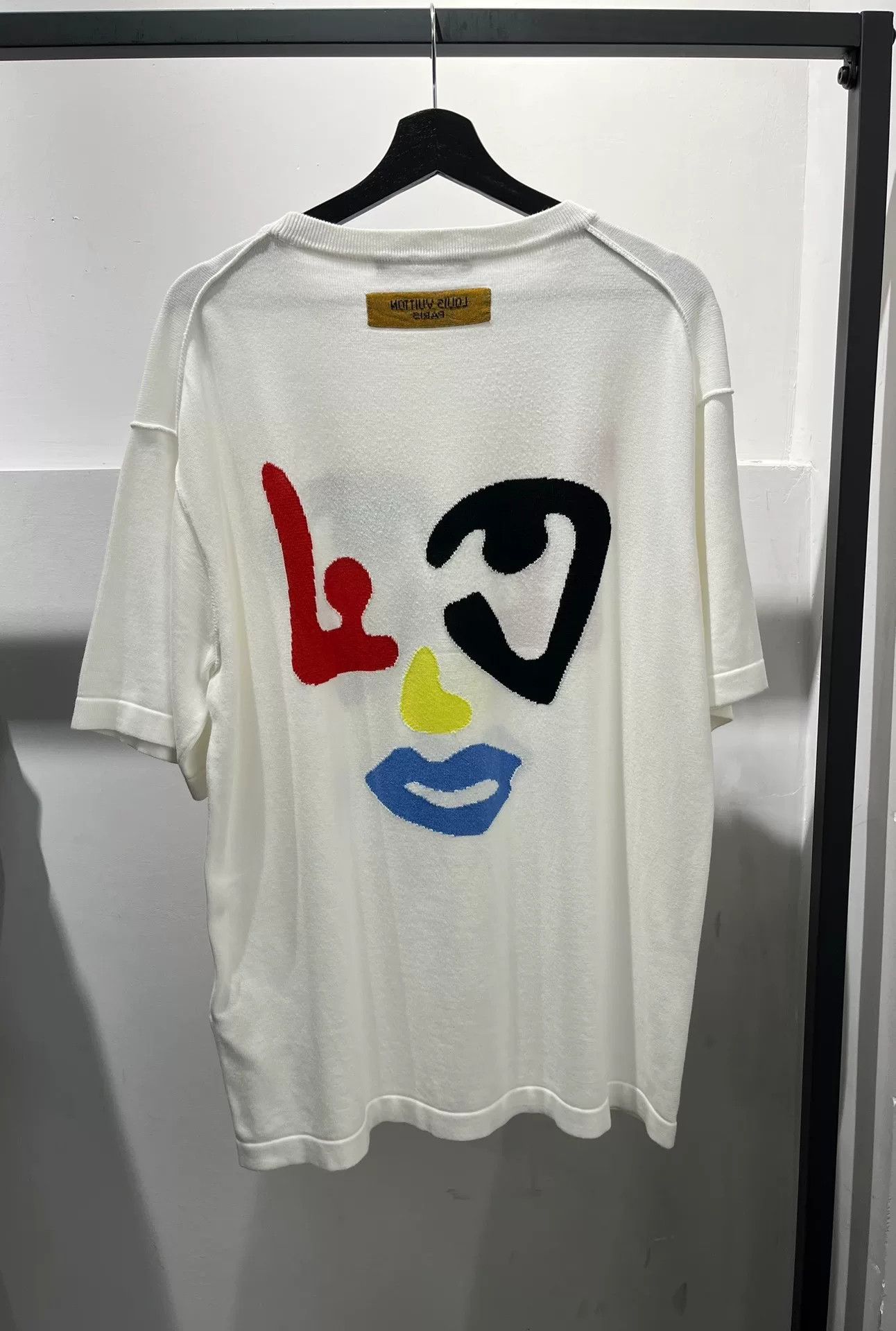 Louis Vuitton Louis Vuitton Printed Graphic T-Shirt xl Men Size US XL / EU 56 / 4 - 2 Thumbnail