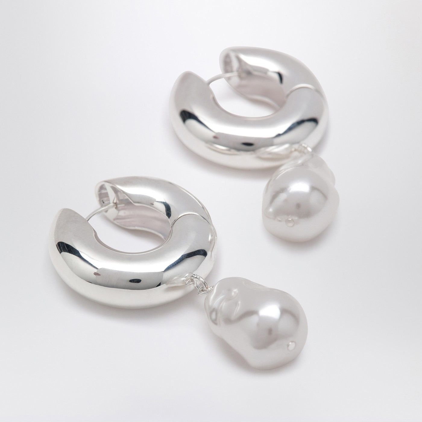 eliou Eliou Pearl Silver Earrings Size ONE SIZE - 2 Thumbnail