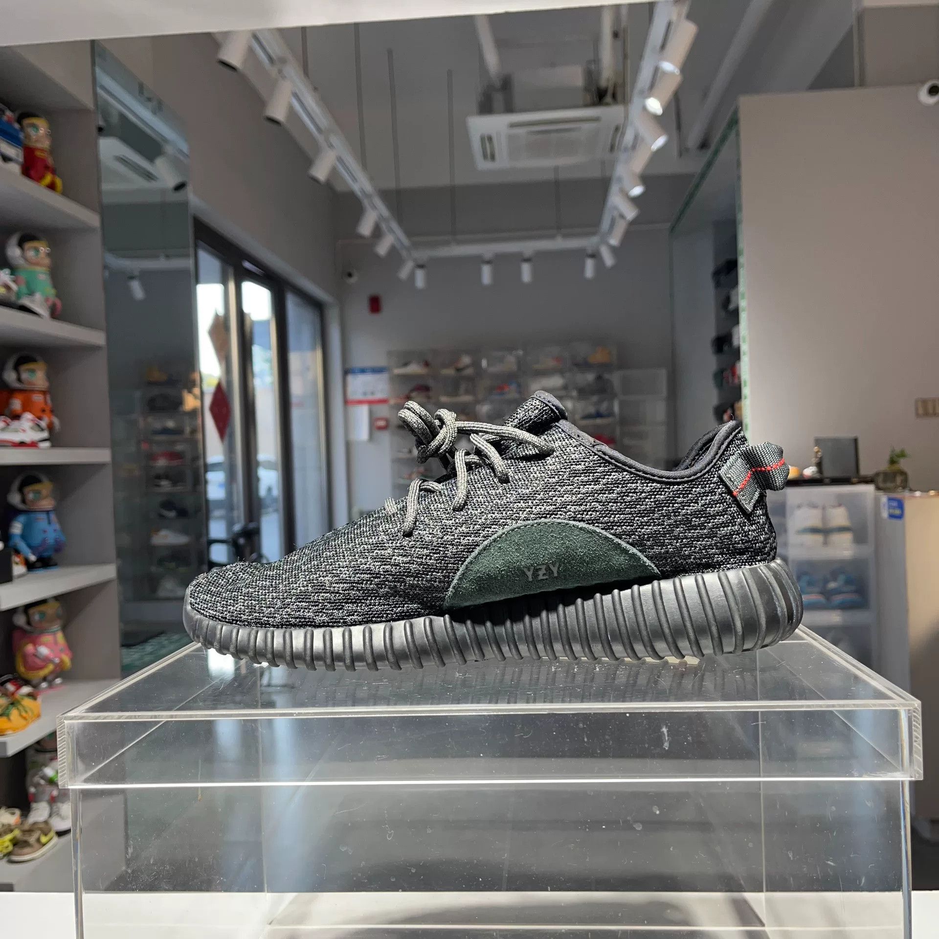 Adidas Adidas YEEZY Black Lowtop Sneakers 11.5 Men Size US 11.5 / EU 44-45 - 6 Thumbnail
