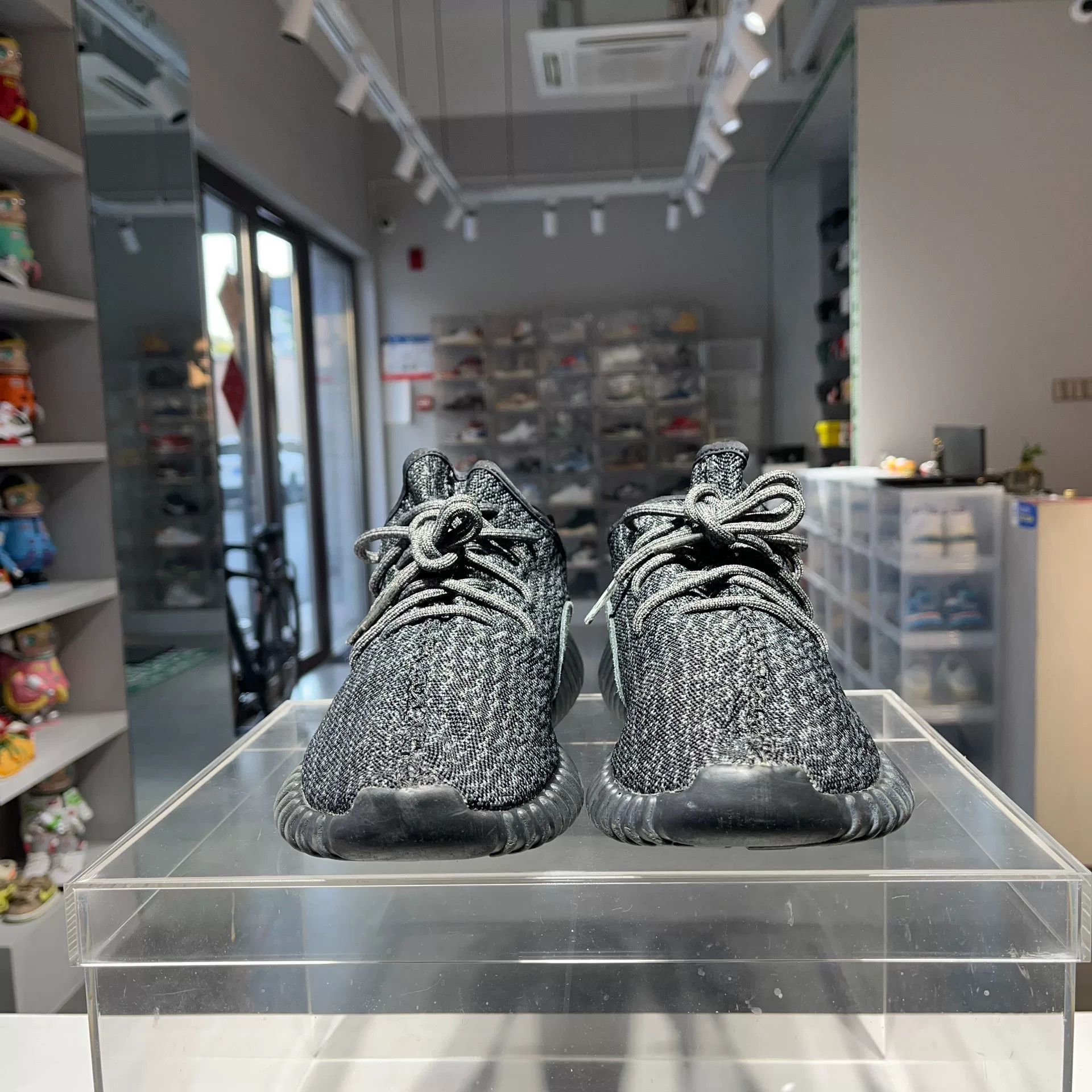 Adidas Adidas YEEZY Black Lowtop Sneakers 11.5 Men Size US 11.5 / EU 44-45 - 2 Thumbnail