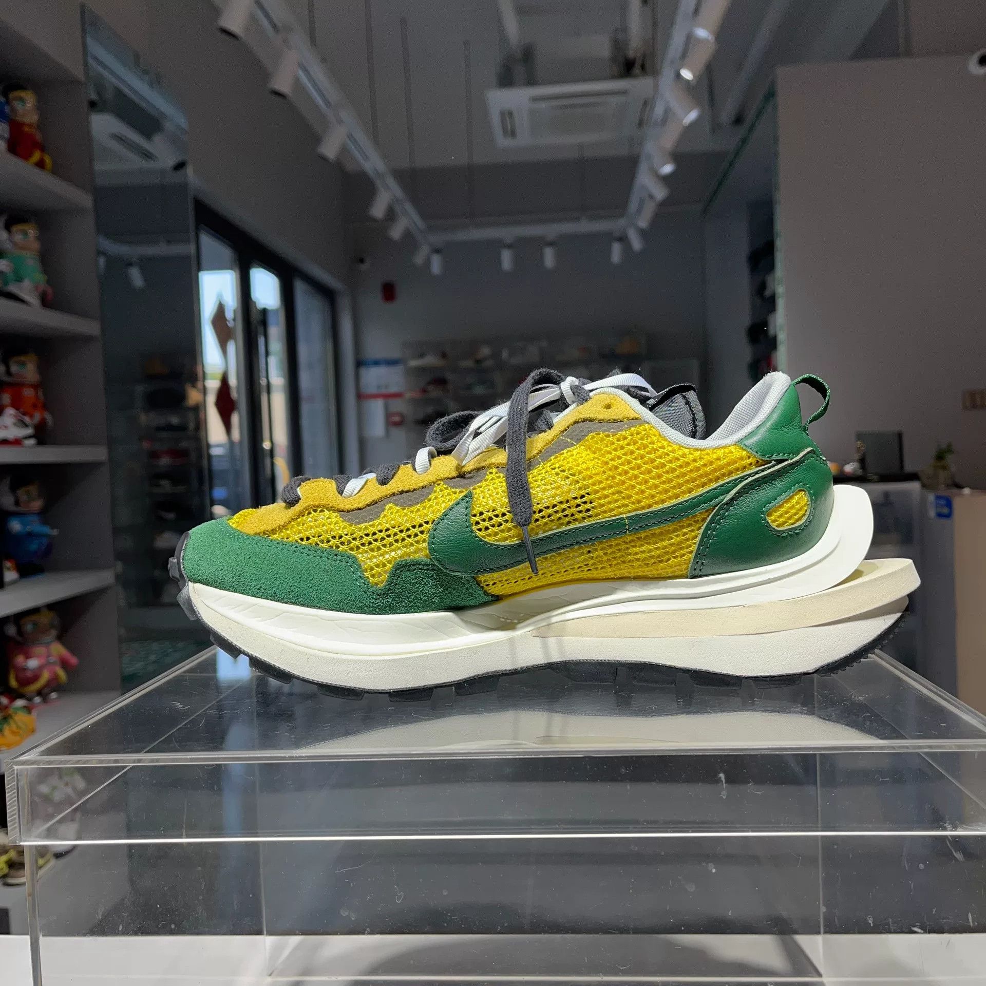 Sacai Sacai Yellow Lowtop Sneakers 11 Men Size US 11 / EU 44 - 6 Thumbnail