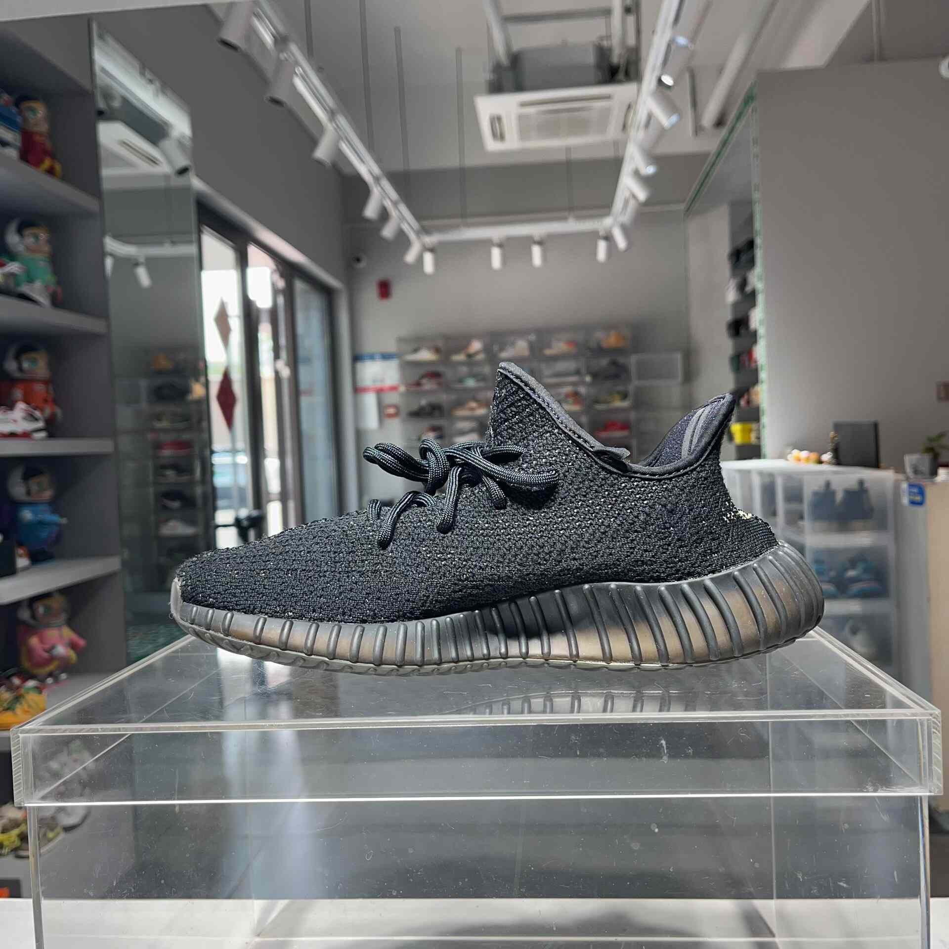 Yeezy Yeezy Green Lowtop Sneakers 41 Men Size US 8.5 / EU 41-42 - 6 Thumbnail