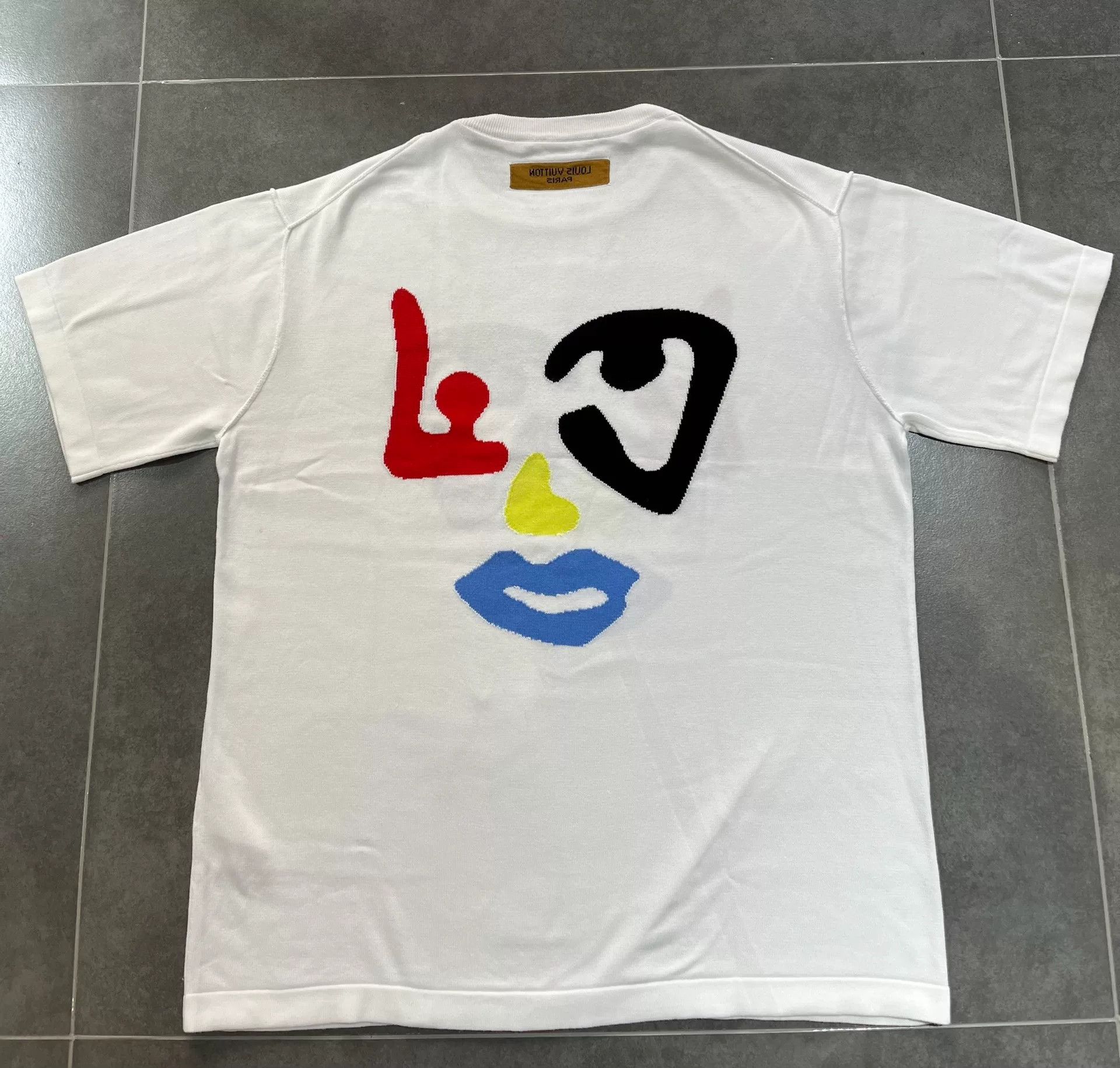 Louis Vuitton Louis Vuitton Printed Graphic T-Shirt xl Men Size US XL / EU 56 / 4 - 2 Thumbnail