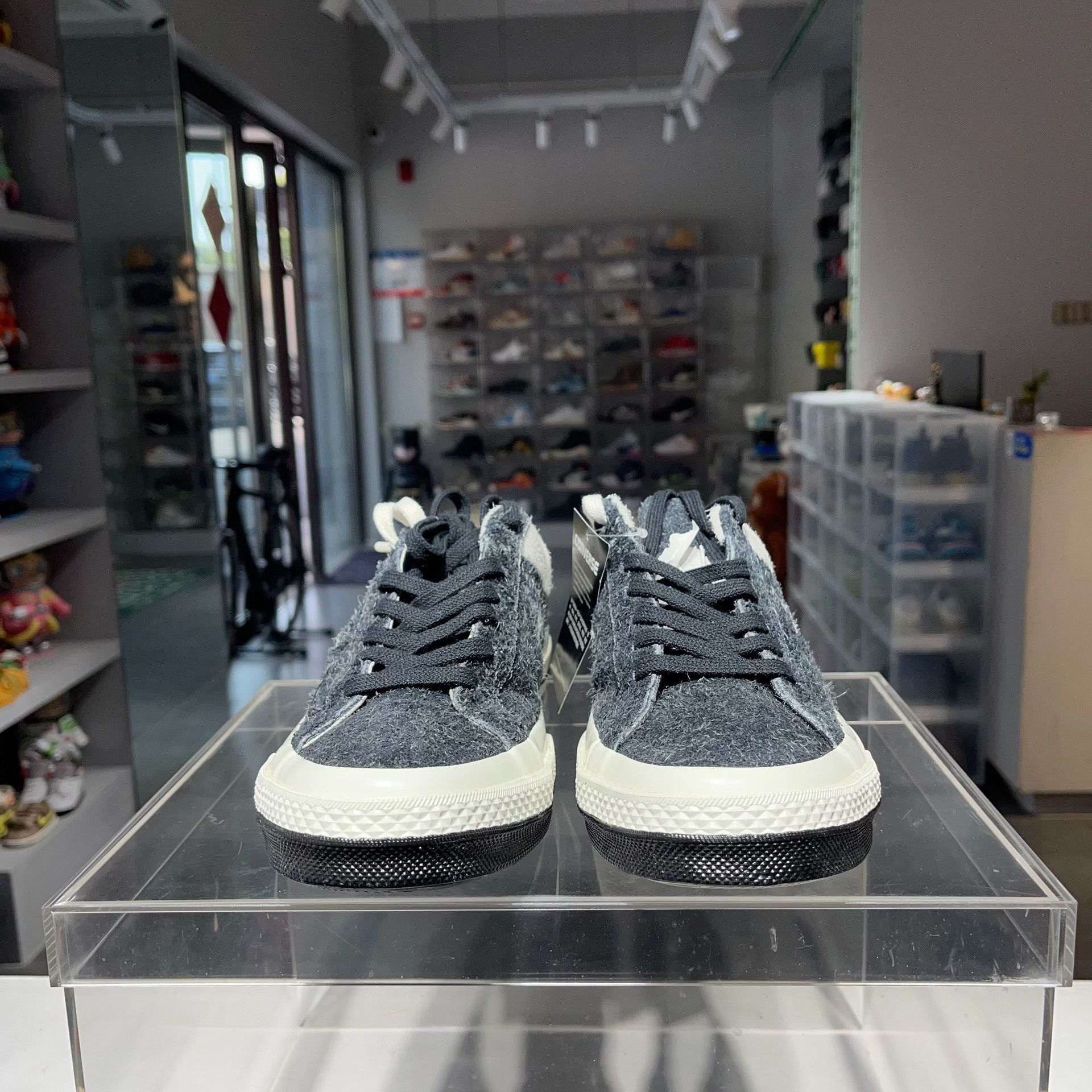 Converse Converse Collab Lowtop Sneakers 12 Men Size US 12 / EU 45 - 2 Thumbnail