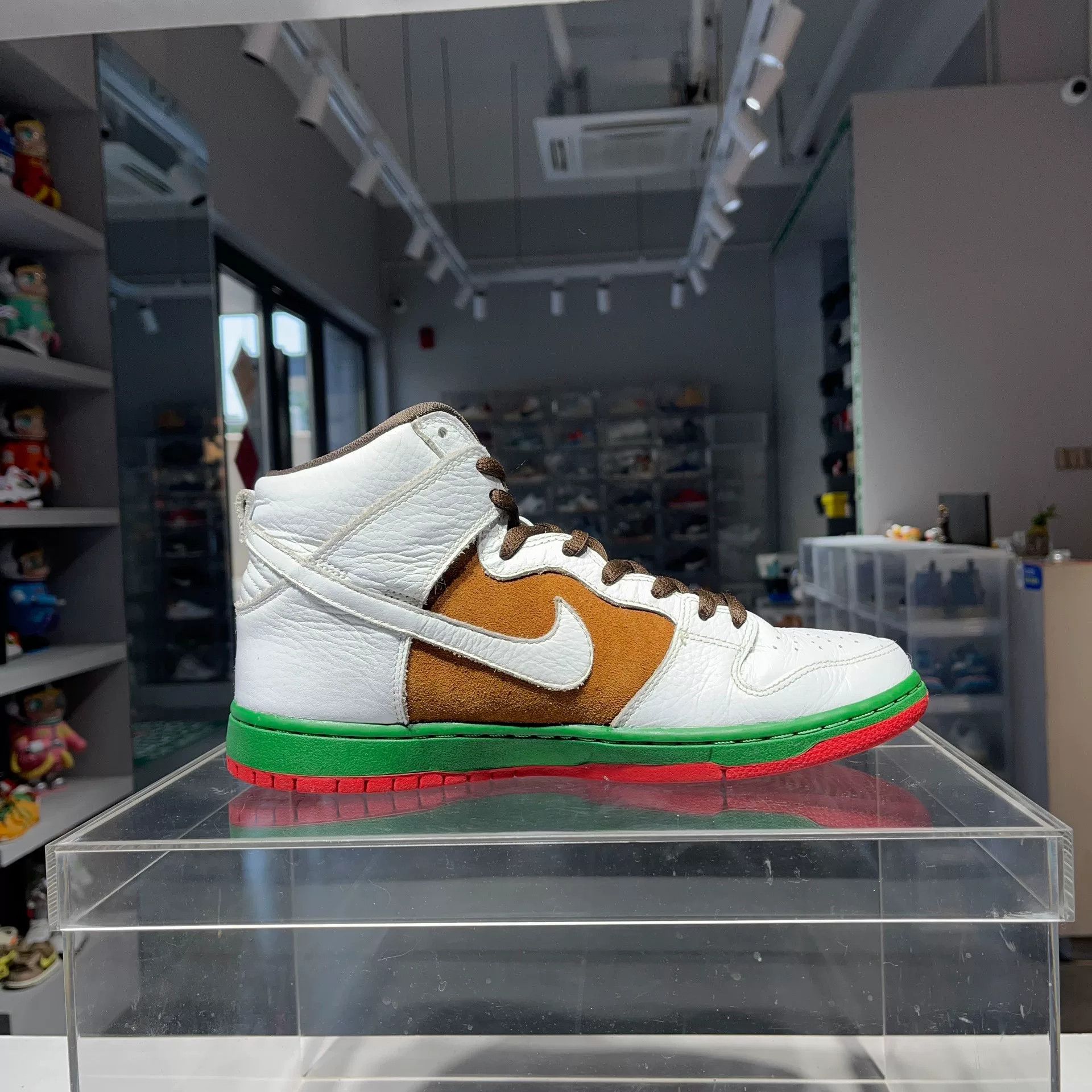 Nike Nike DUNK Lowtop Sneakers 10 Men Size US 10 / EU 43 - 4 Thumbnail