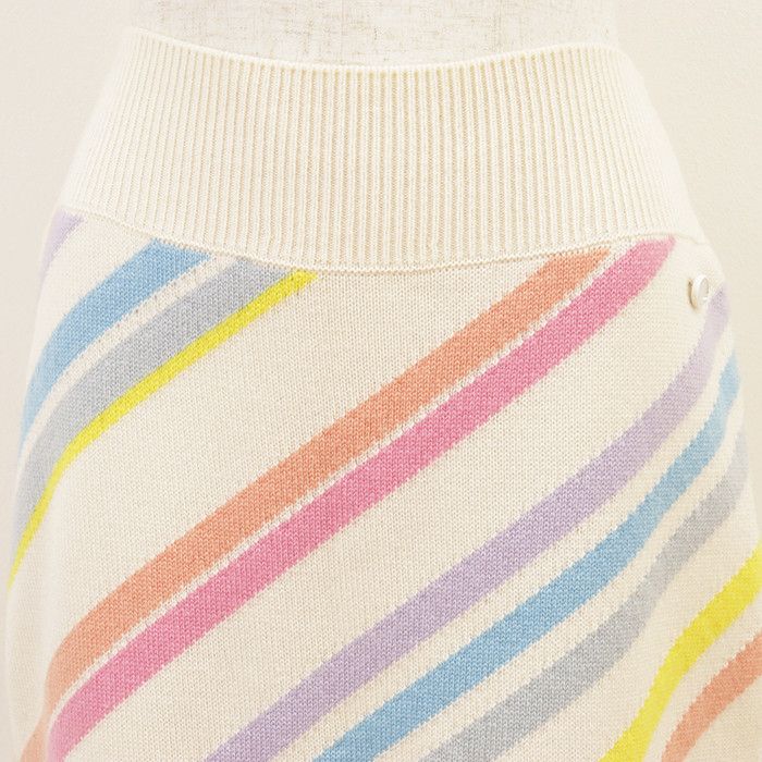 Chanel Chanel Chanel Cashmere Knit Skirt Textile Skirts P60514 DUTY FREE for USA Size ONE SIZE - 3 Thumbnail