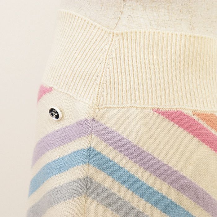 Chanel Chanel Chanel Cashmere Knit Skirt Textile Skirts P60514 DUTY FREE for USA Size ONE SIZE - 5 Thumbnail