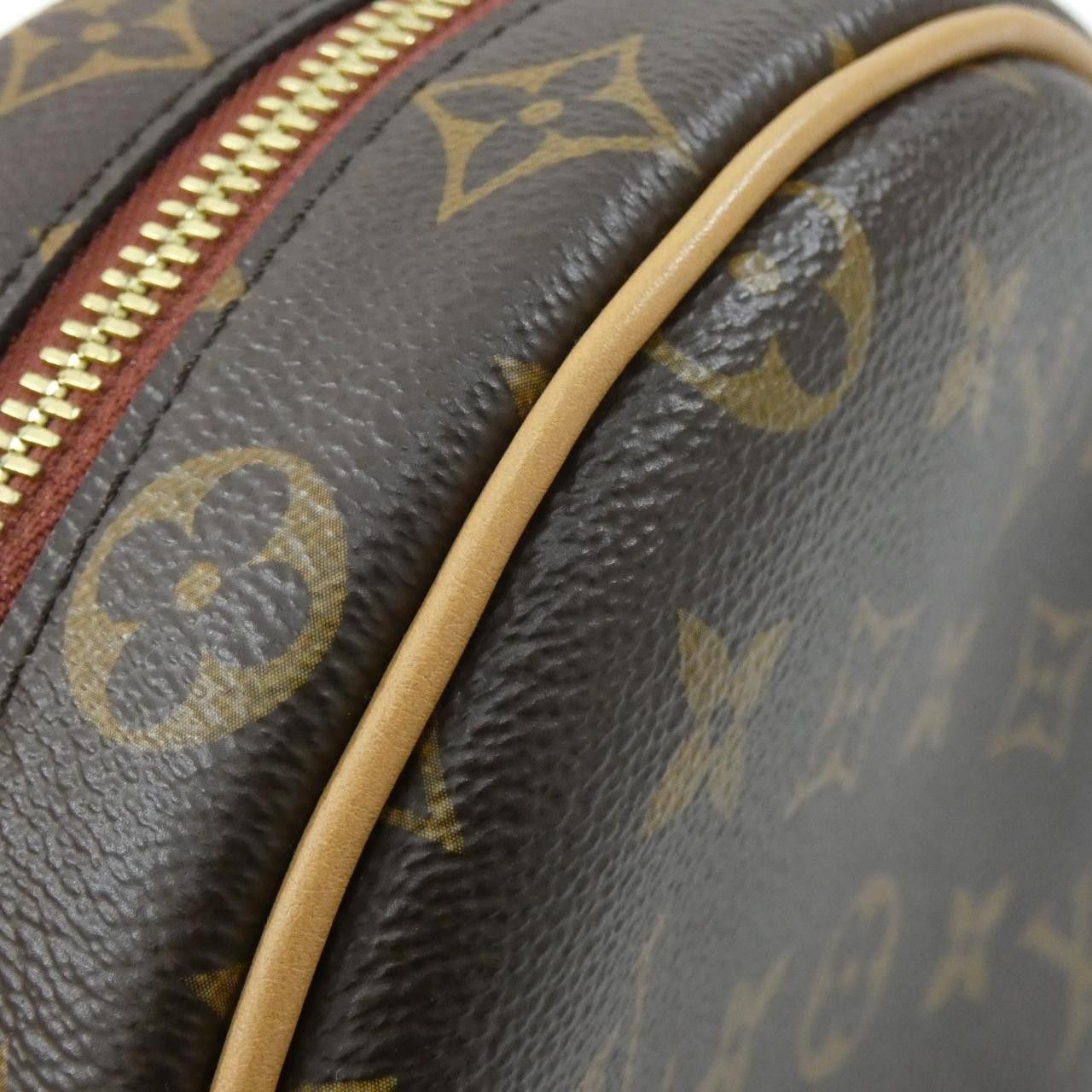 Louis Vuitton Louis Vuitton Louis Vuitton Boite Chapeau Souple Monogram Shoulder Bag Textile Shoulder Bag M45149 DUTY FREE for USA Size ONE SIZE - 3 Thumbnail