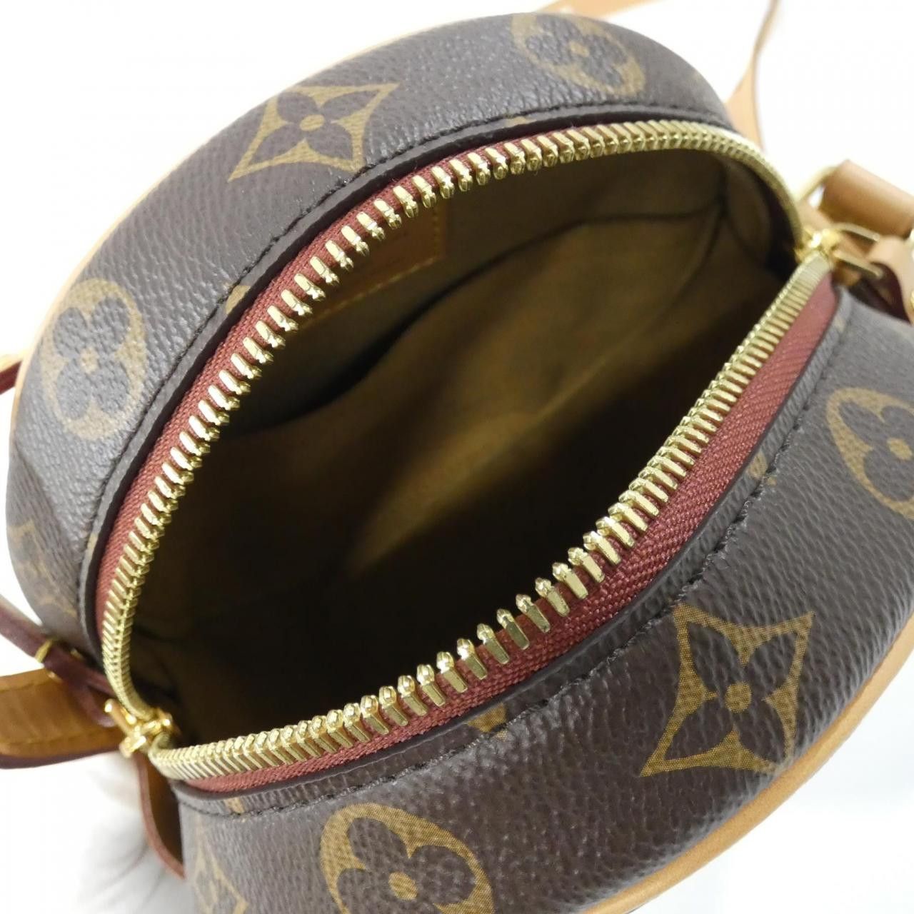 Louis Vuitton Louis Vuitton Louis Vuitton Boite Chapeau Souple Monogram Shoulder Bag Textile Shoulder Bag M45149 DUTY FREE for USA Size ONE SIZE - 6 Thumbnail
